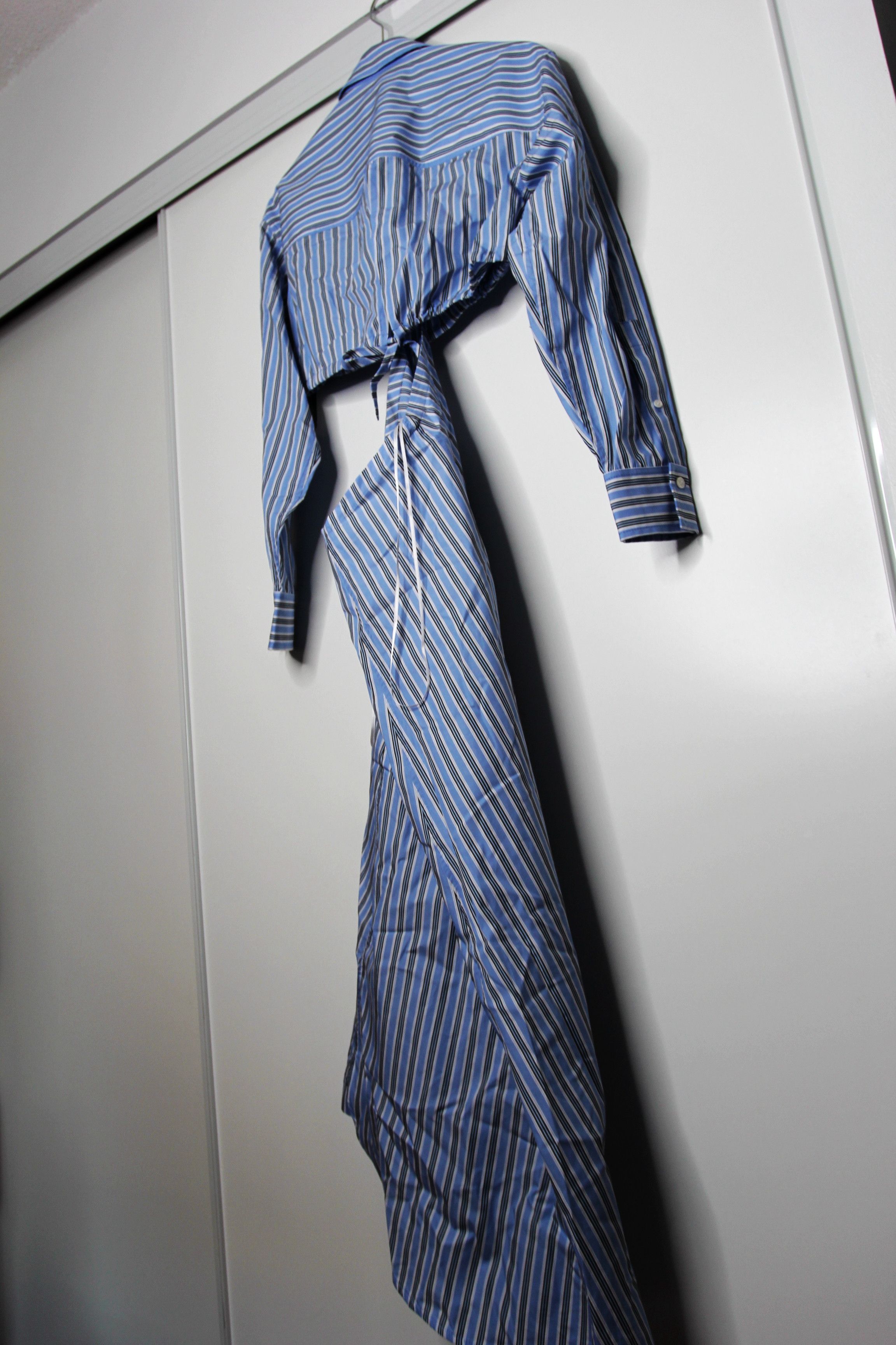 Victoria Beckham BNWT SS22 VICTORIA BECKHAM OPEN BACK CUT OUT DRESS 4 Size 27" / US 4 / IT 40 - 7 Thumbnail