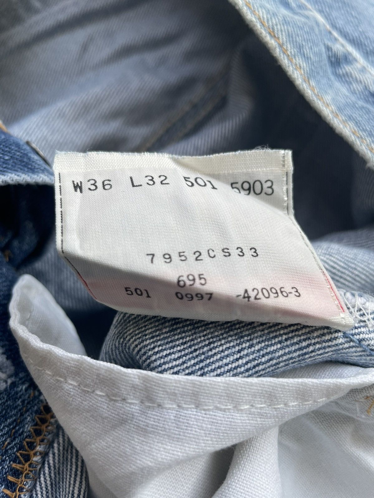 Levi's Vintage Levi’s 501 1997 Usa Aging Wash Denim Size US 35 - 11 Thumbnail