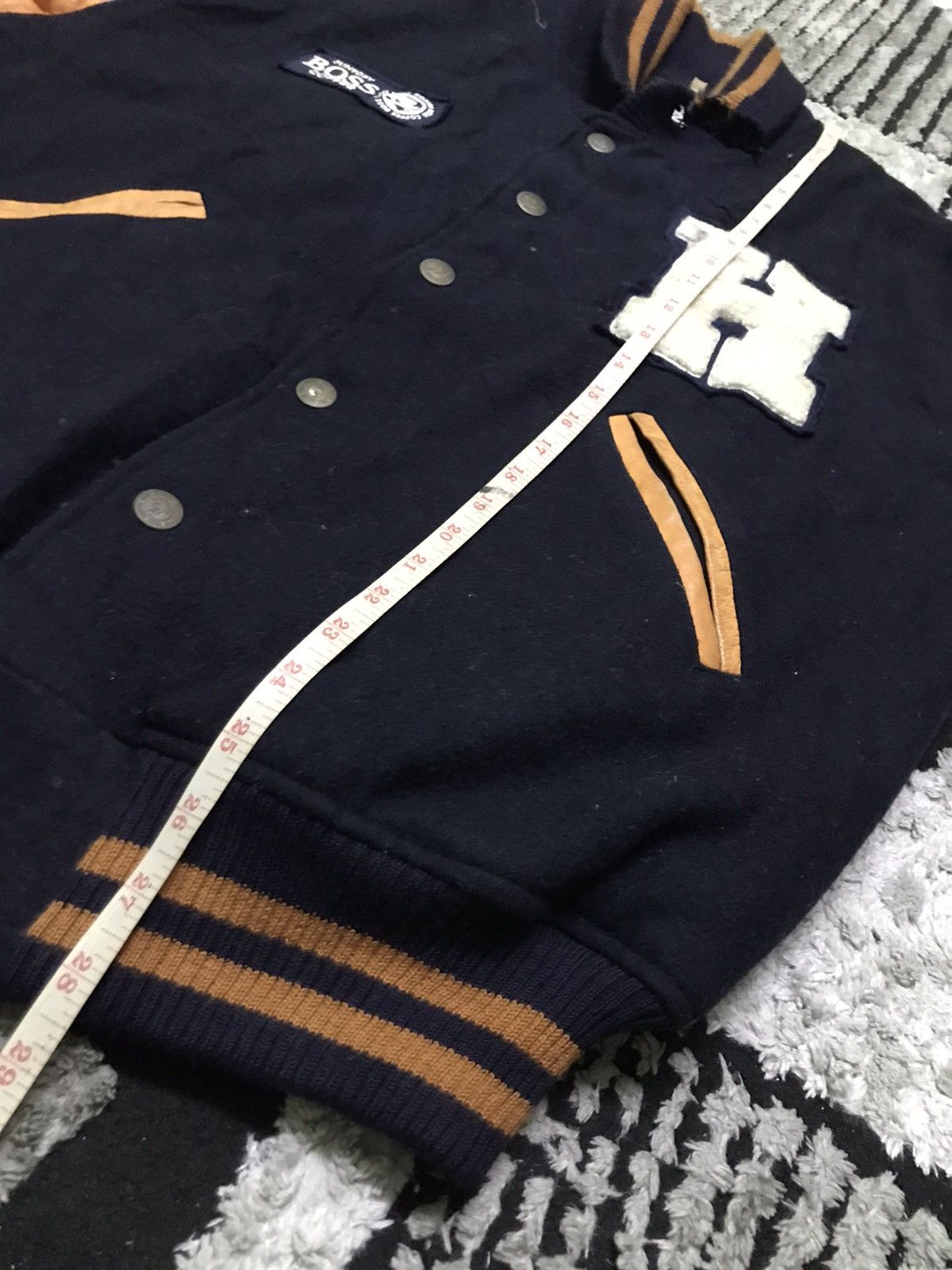 Vintage Vintage Suntory Coffee boss varsity jacket Size US L / EU 52-54 / 3 - 9 Thumbnail