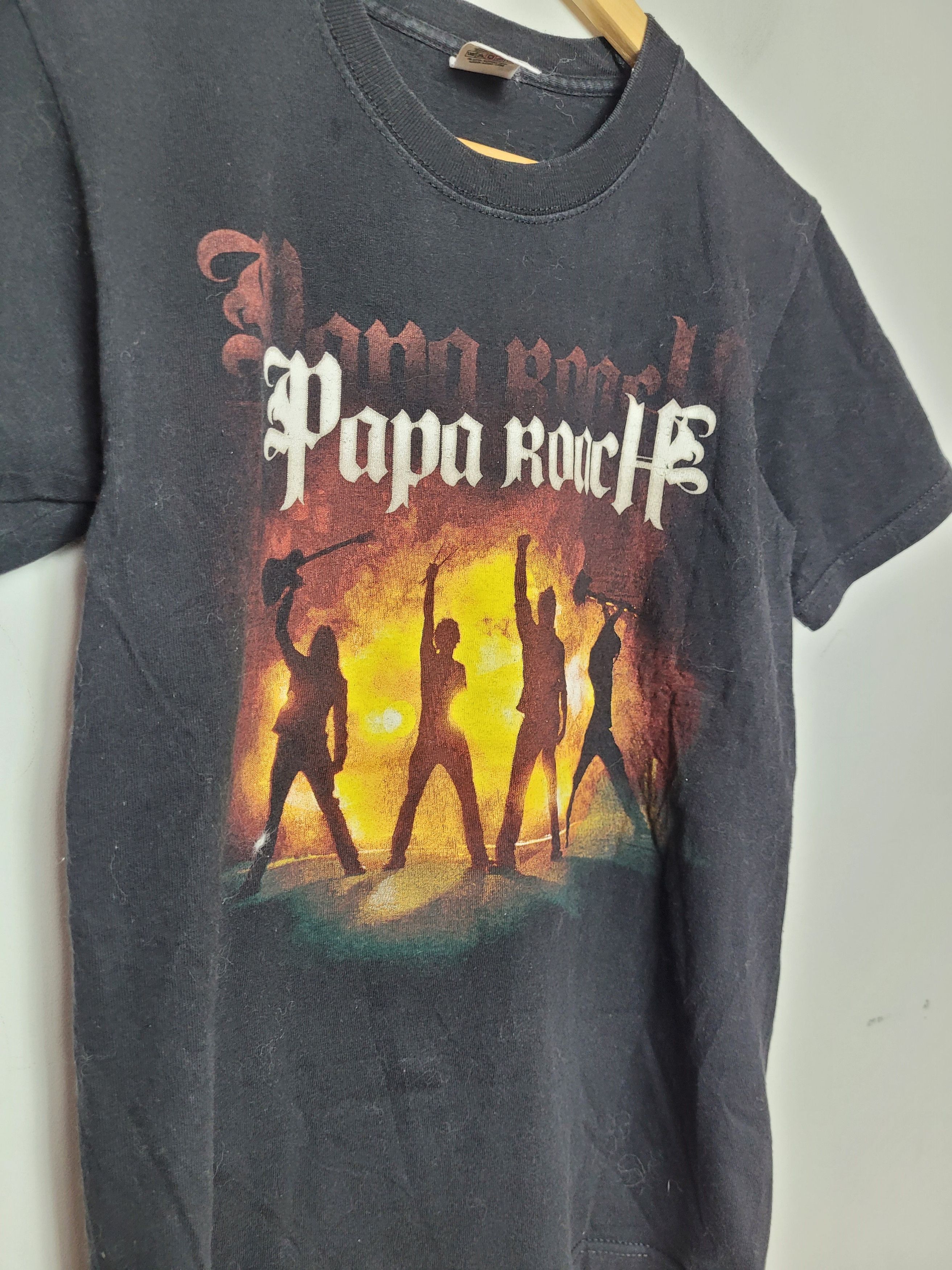 Band Tees Papa Roach vintage tour tee Size US S / EU 44-46 / 1 - 4 Thumbnail