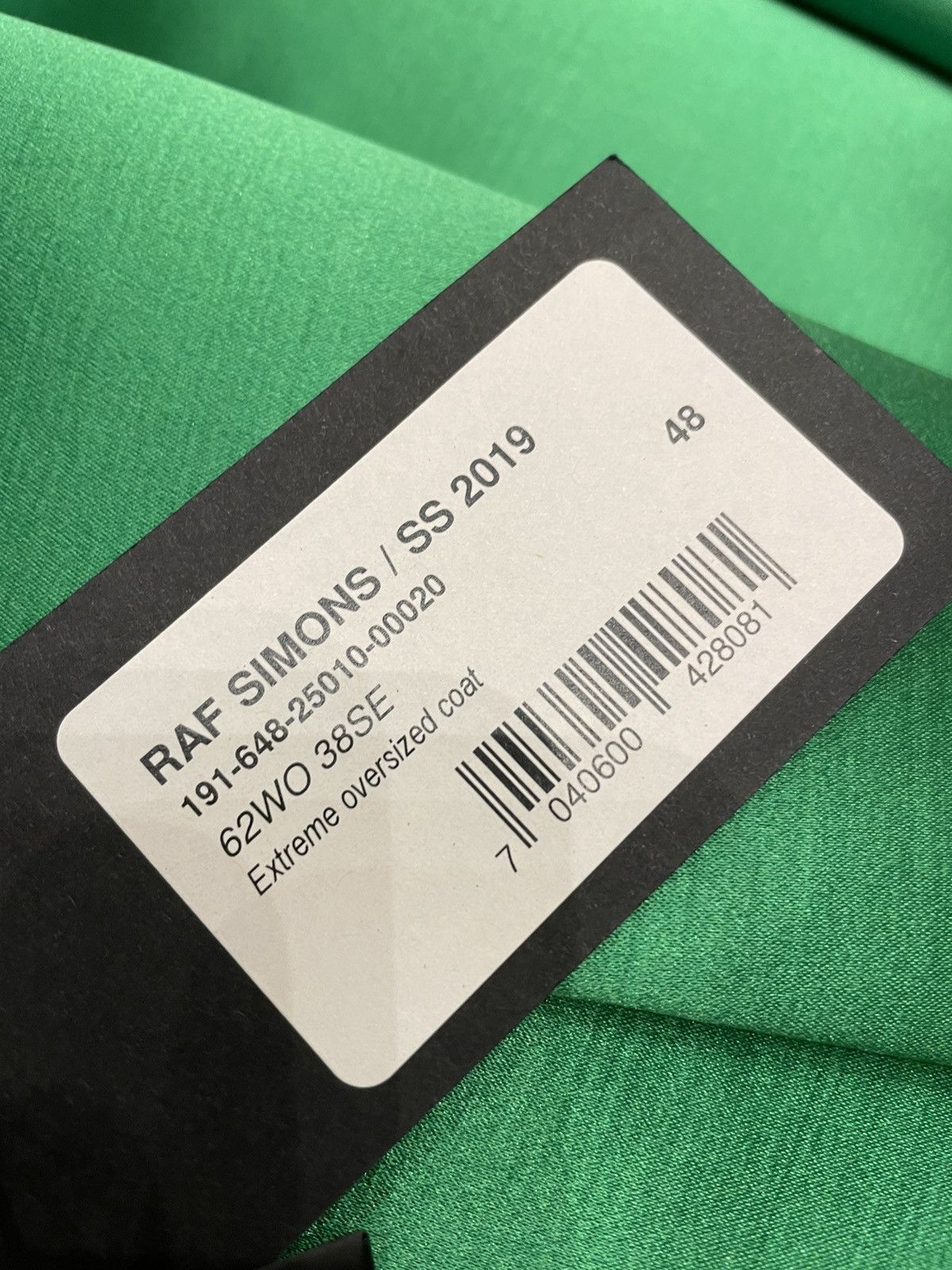 Raf Simons HOLY GRAIL EMERALD GREEN DUCHESS SATIN CHESTERFIELD COAT Size US M / EU 48-50 / 2 - 15 Thumbnail