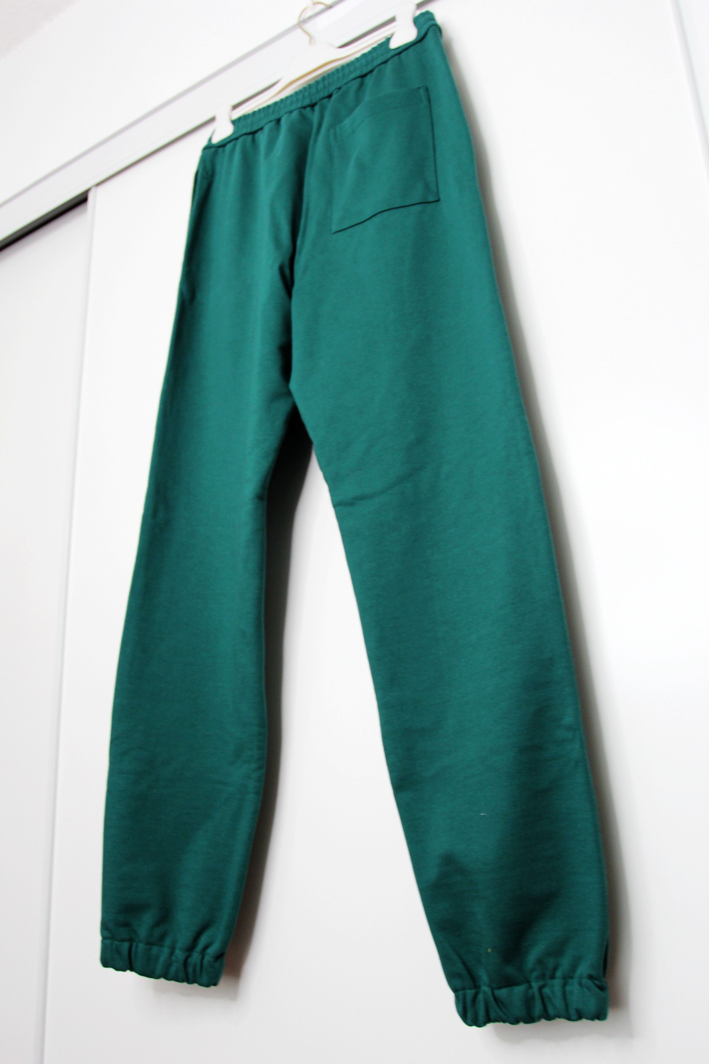OAMC BNWT SS22 OAMC GREEN JERSEY SWEATPANTS M Size US 32 / EU 48 - 8 Thumbnail
