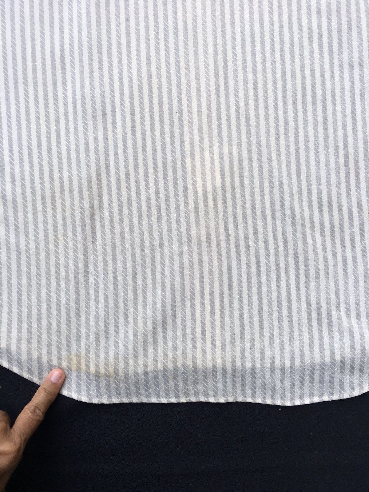 Givenchy Vintage 90s Givenchy Longsleeve Buttons Up Shirt Size US M / EU 48-50 / 2 - 18 Thumbnail