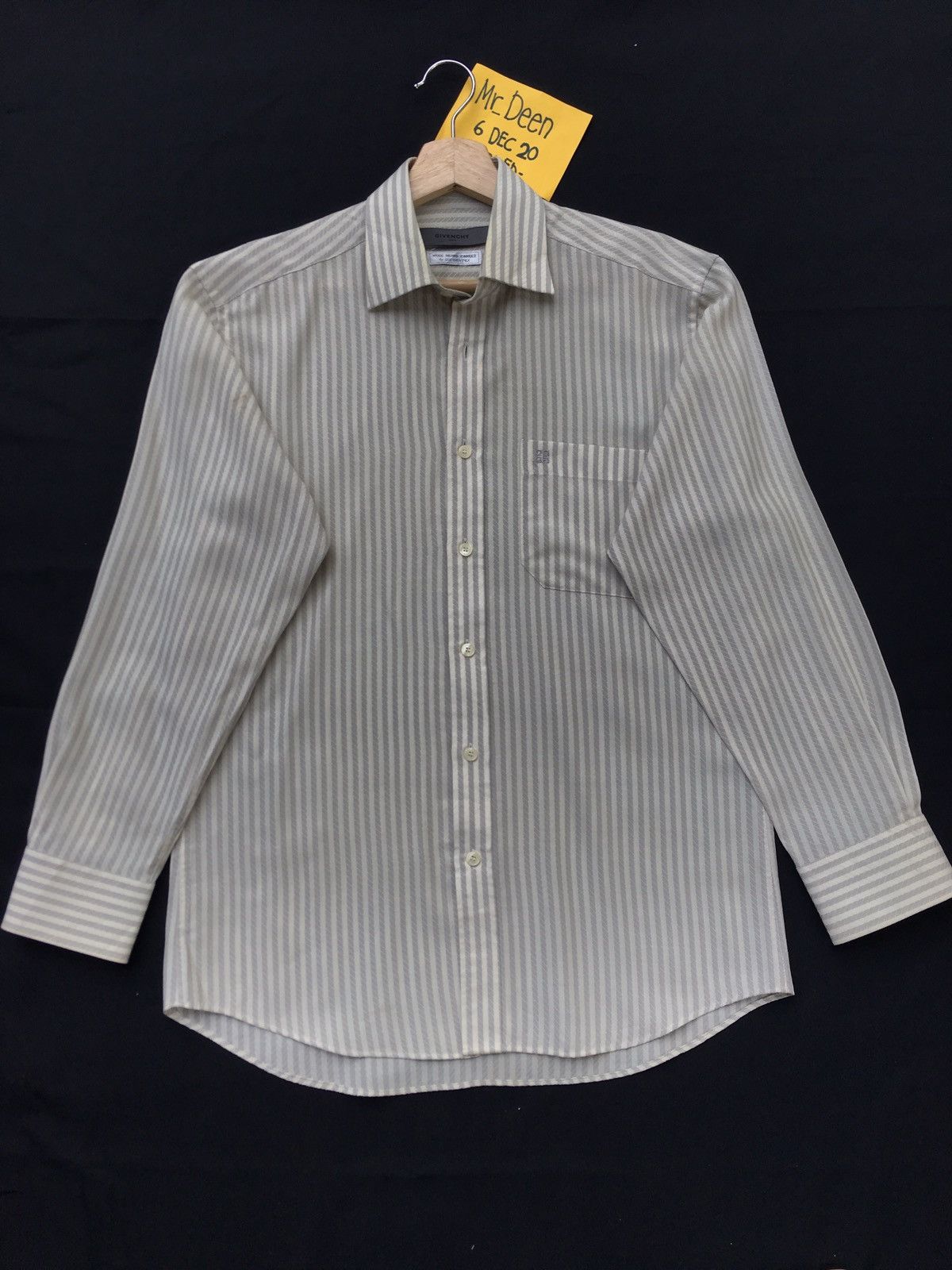 Givenchy Vintage 90s Givenchy Longsleeve Buttons Up Shirt Size US M / EU 48-50 / 2 - 3 Thumbnail