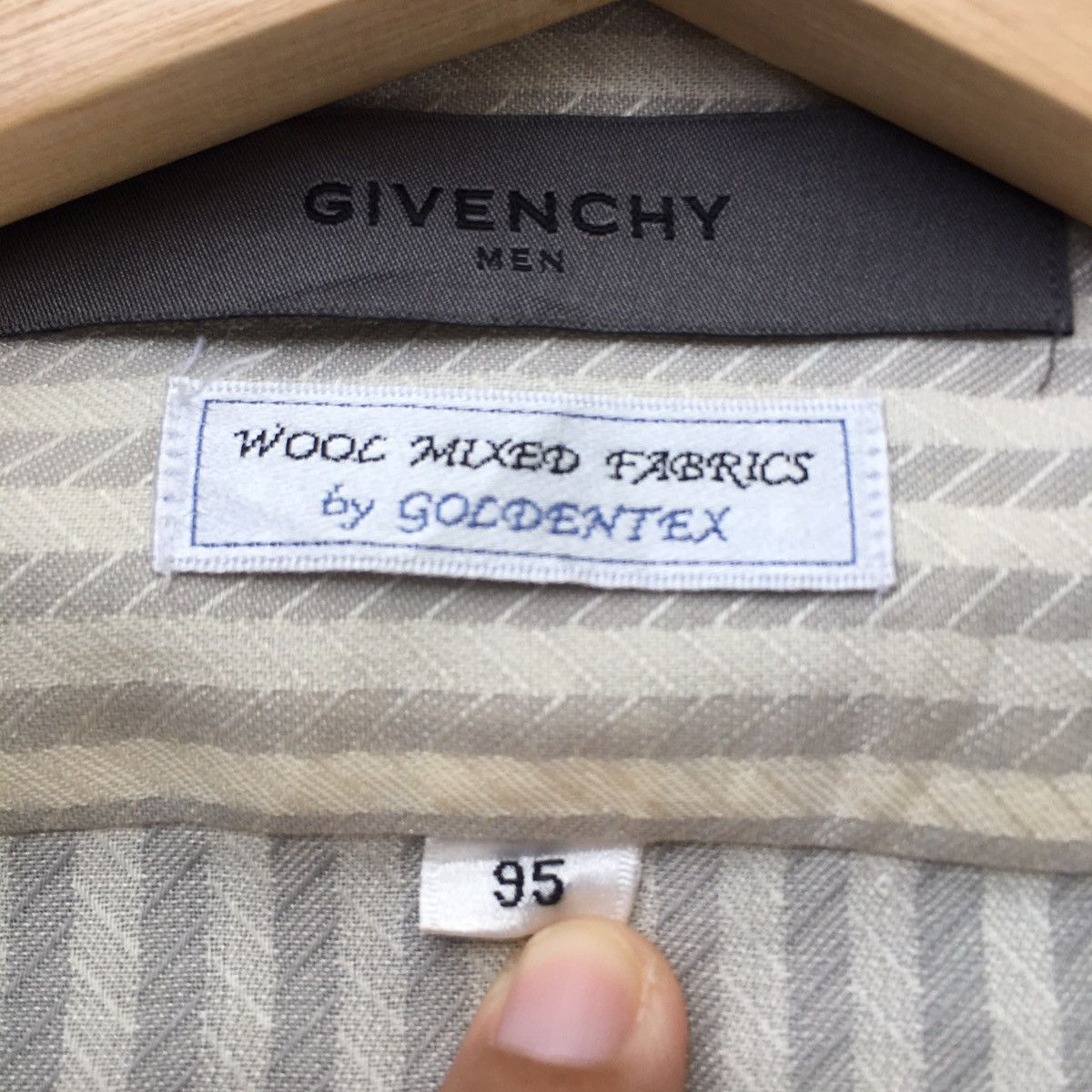 Givenchy Vintage 90s Givenchy Longsleeve Buttons Up Shirt Size US M / EU 48-50 / 2 - 9 Thumbnail