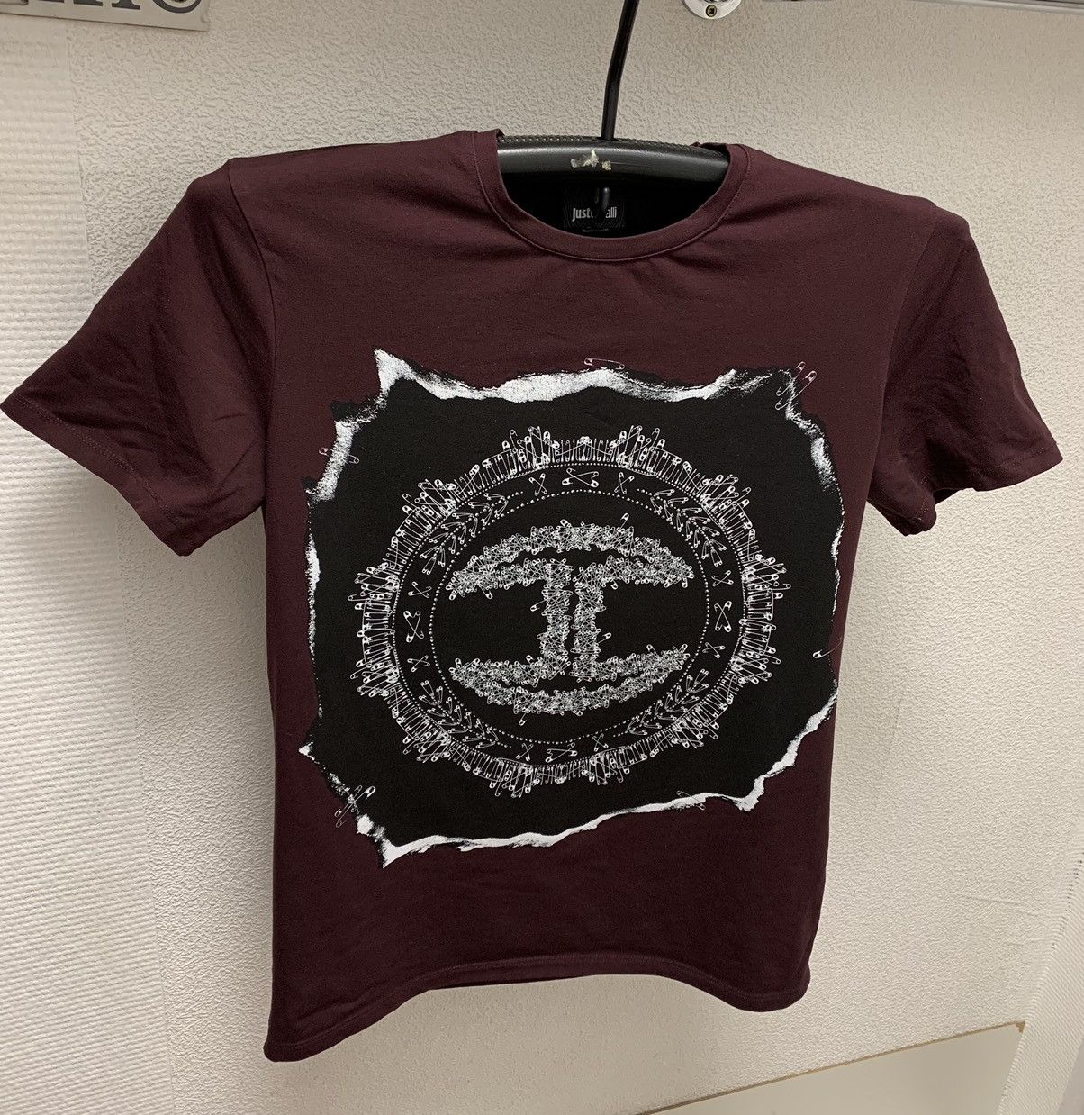 Just Cavalli Just cavalli purple t-shirt big logo M sz Size US M / EU 48-50 / 2 - 1 Thumbnail