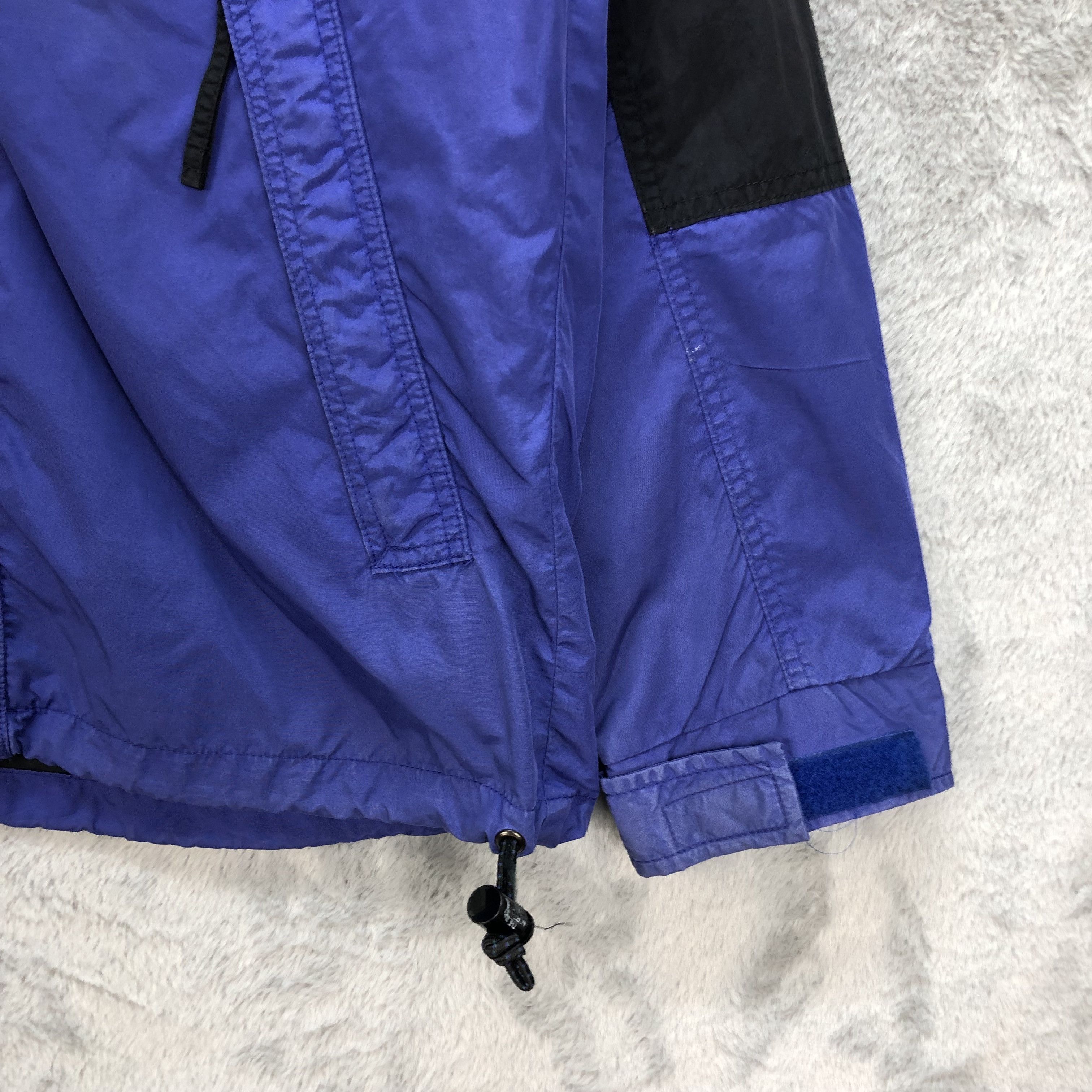 The North Face The North Face Colorblock Light Jacket #5412-189 Size US L / EU 52-54 / 3 - 7 Thumbnail