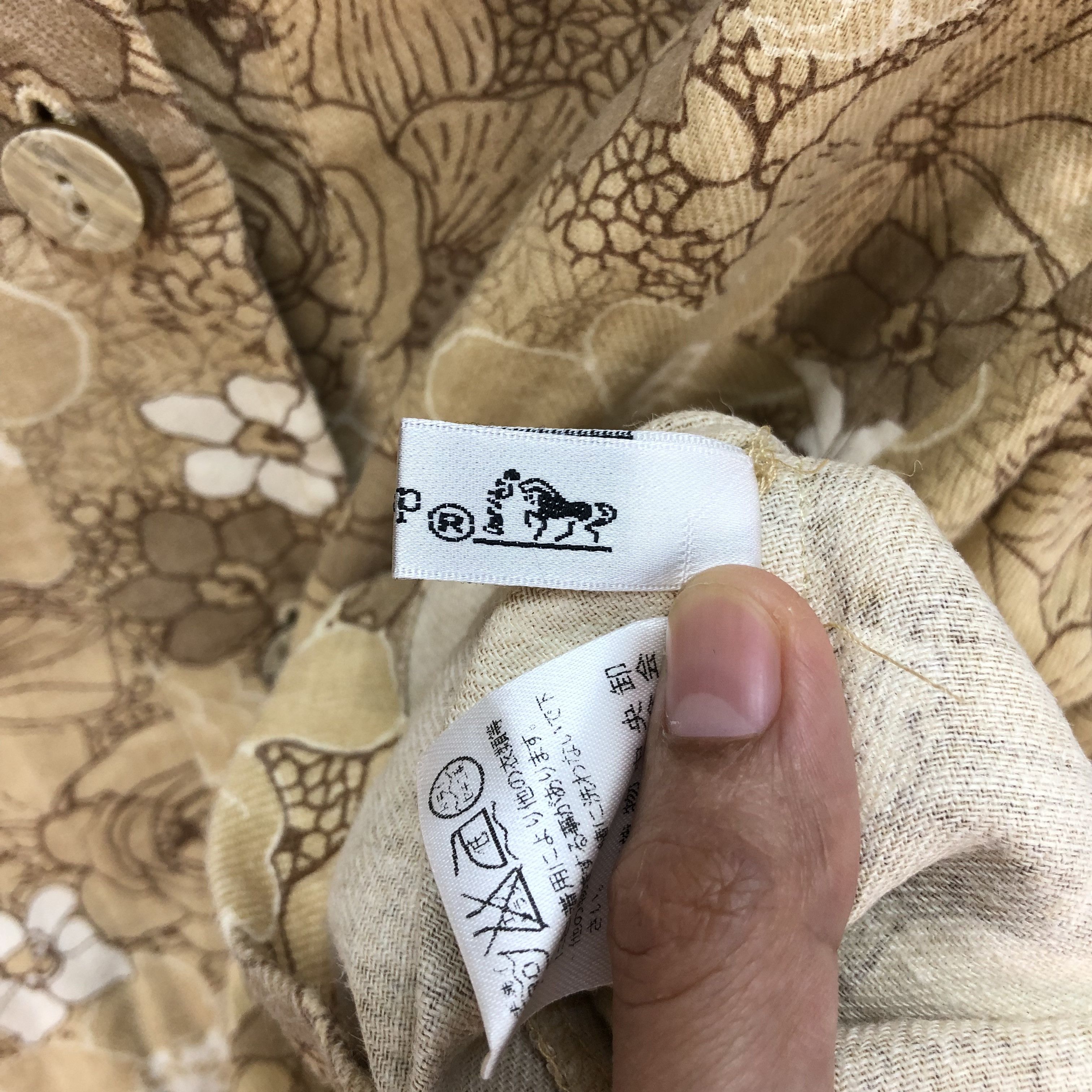 Longchamp LONGCHAMP FLOWERS FULLPRINT SHIRT #6090-44 Size M / US 6-8 / IT 42-44 - 8 Thumbnail