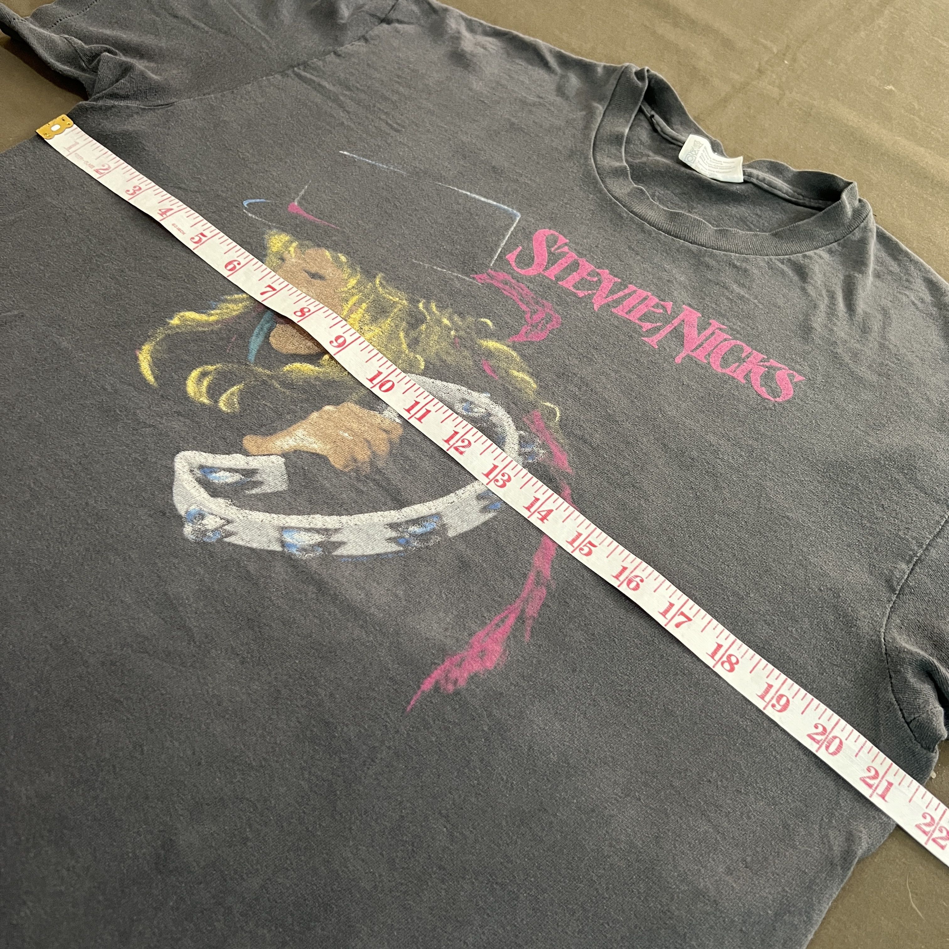 Band Tees Vintage 80s Stevie Nicks Back Fleetwood Mac Promo Tee Faded Size US XL / EU 56 / 4 - 9 Thumbnail