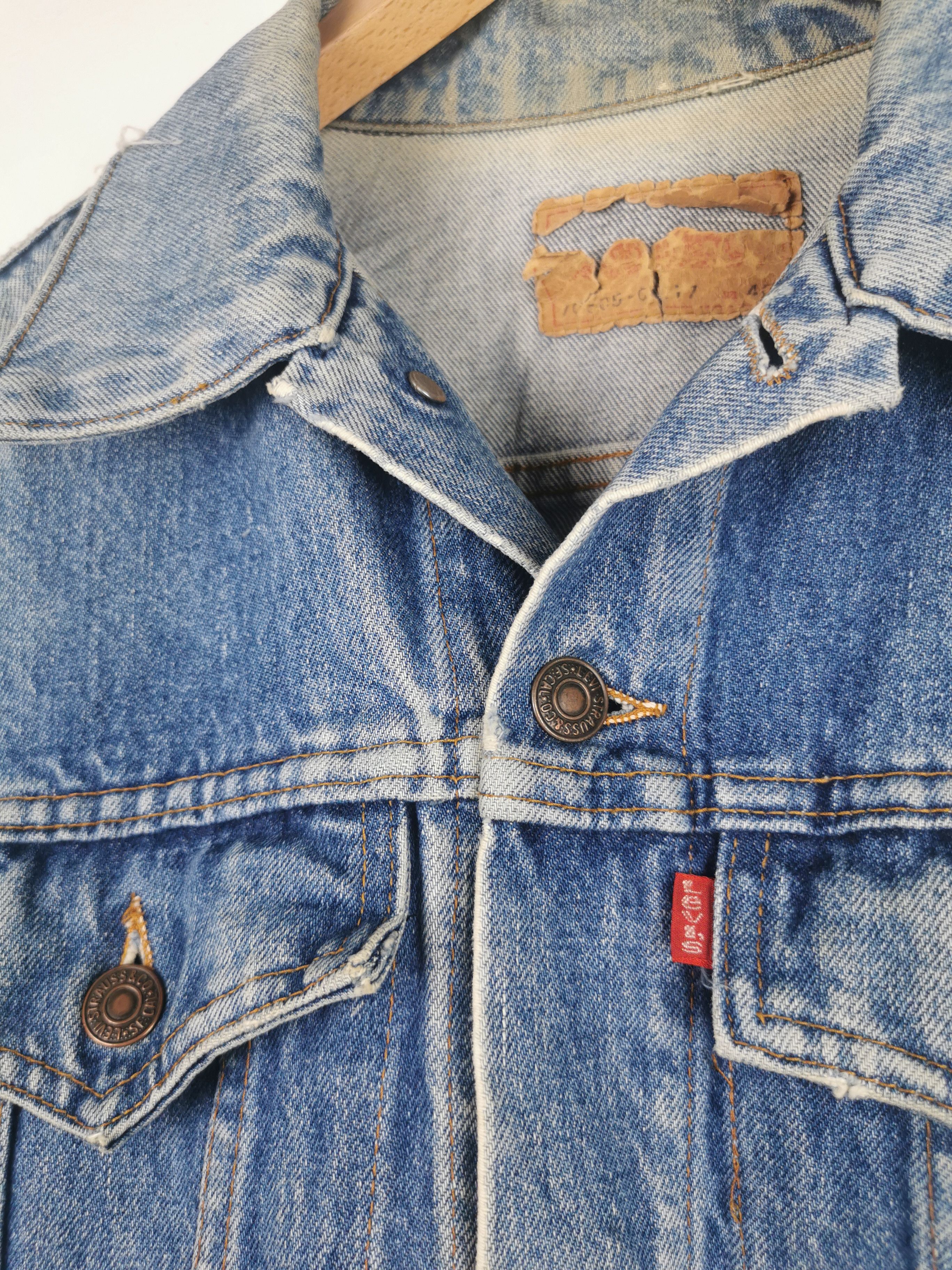 Levi's × Vintage True Vintage Levi's 505 Distressed Denim Trucker Jacket Size US M / EU 48-50 / 2 - 3 Thumbnail