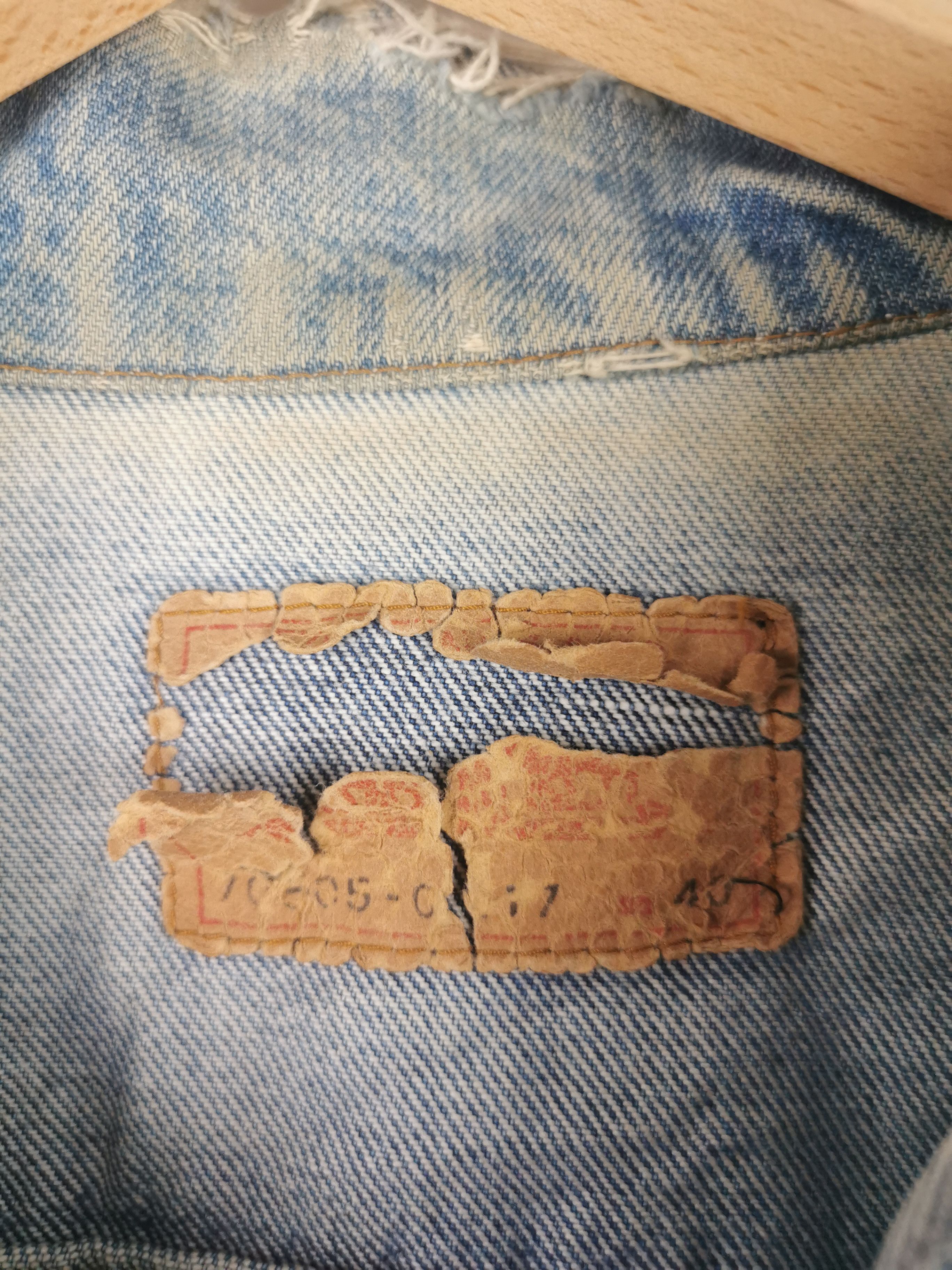 Levi's × Vintage True Vintage Levi's 505 Distressed Denim Trucker Jacket Size US M / EU 48-50 / 2 - 9 Thumbnail