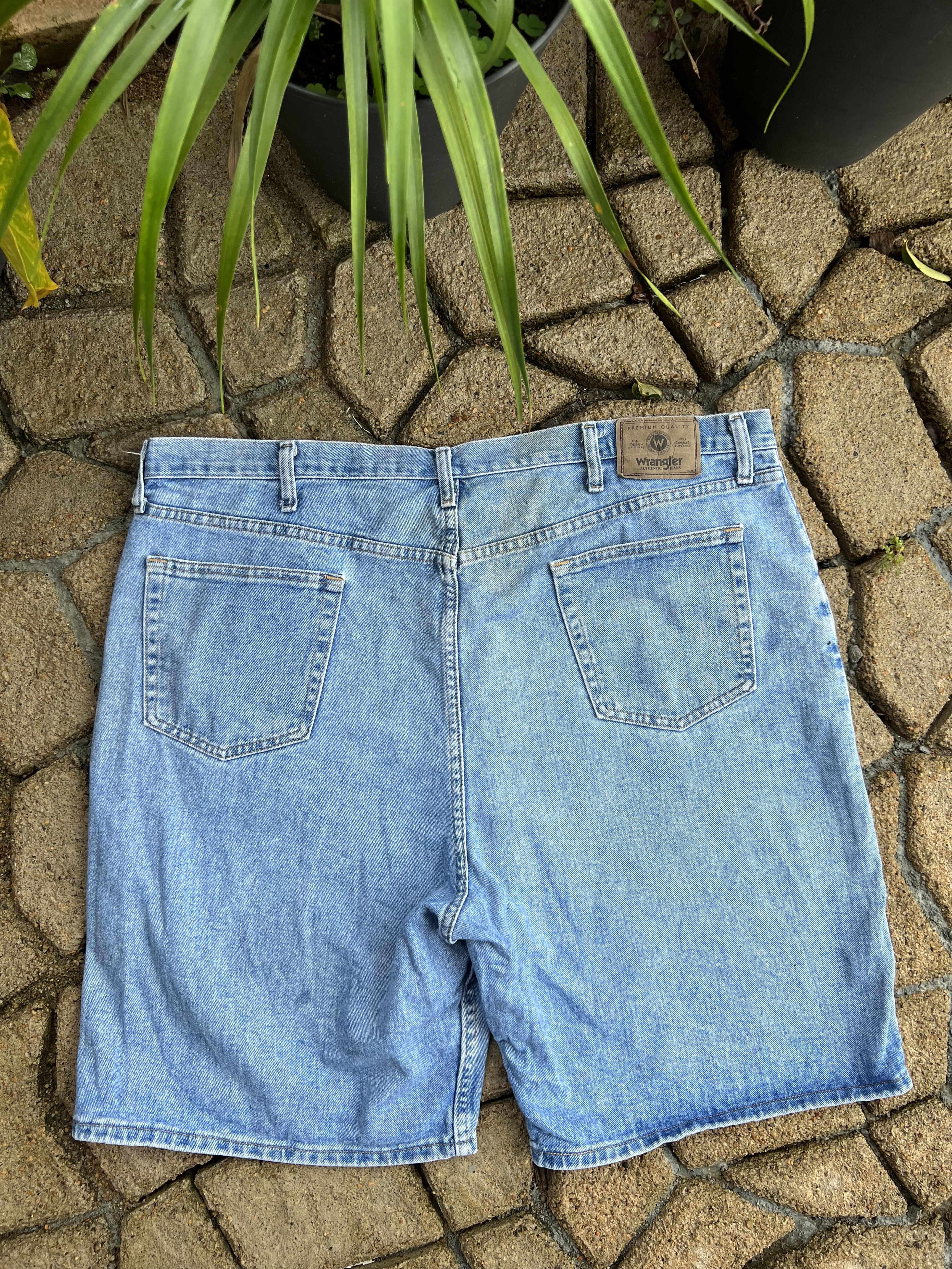 Wrangler 🔥Vintage Wrangler Relaxed Fit Cropped Denim Size US 44 / EU 60 - 17 Thumbnail