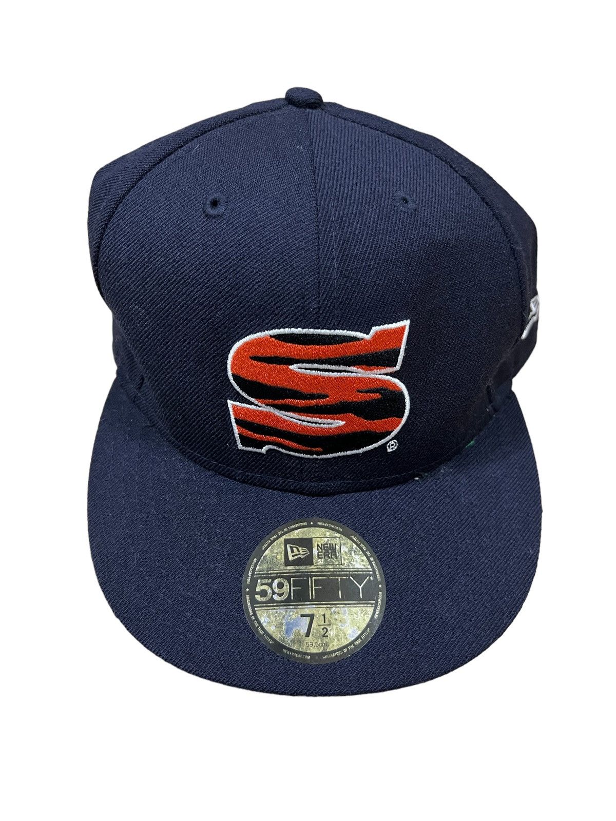 New Era × Supreme Supreme Devil S Logo New Era Fitted Hat