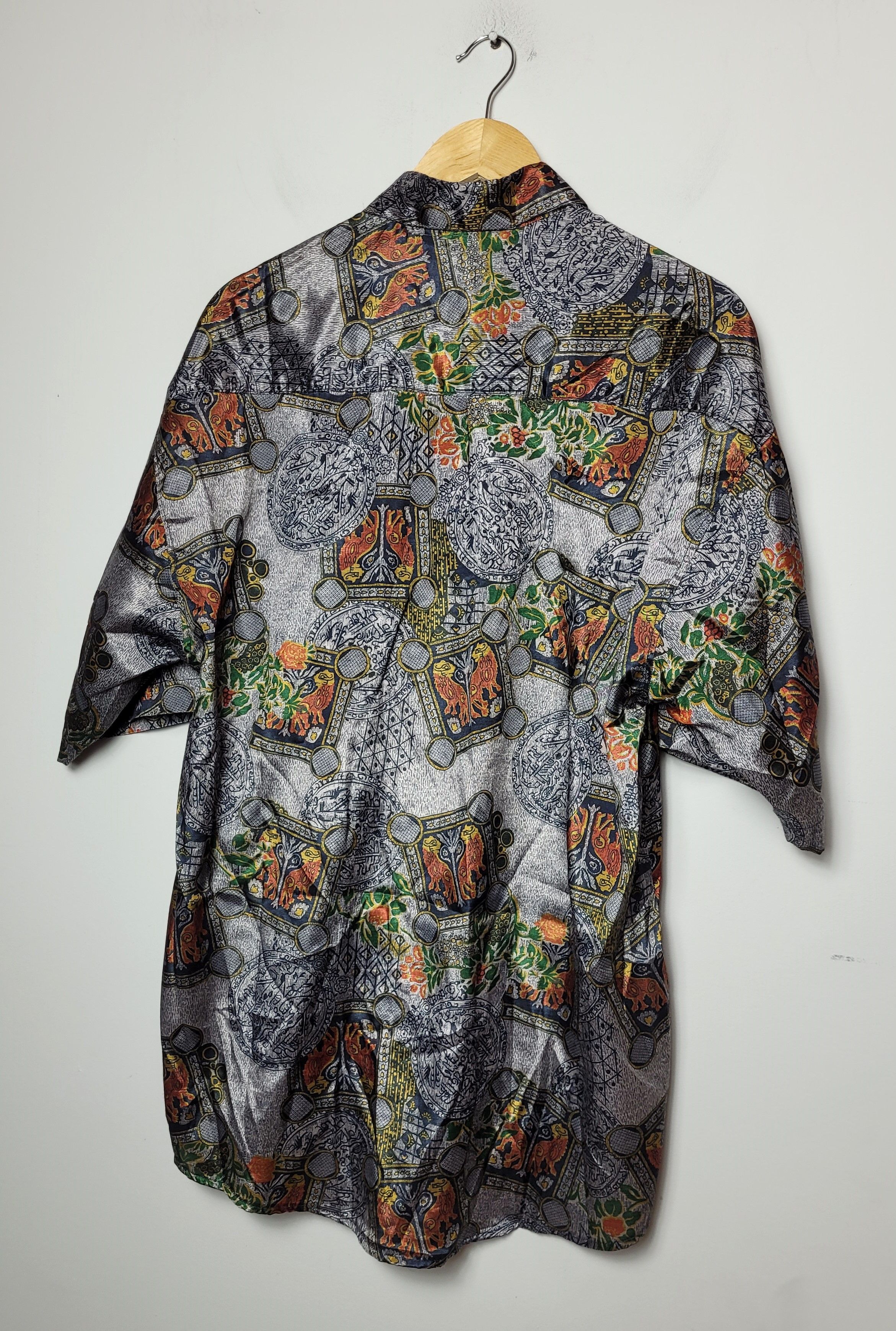 Vintage vintage hawaiian abstract shirt Size US XL / EU 56 / 4 - 6 Thumbnail