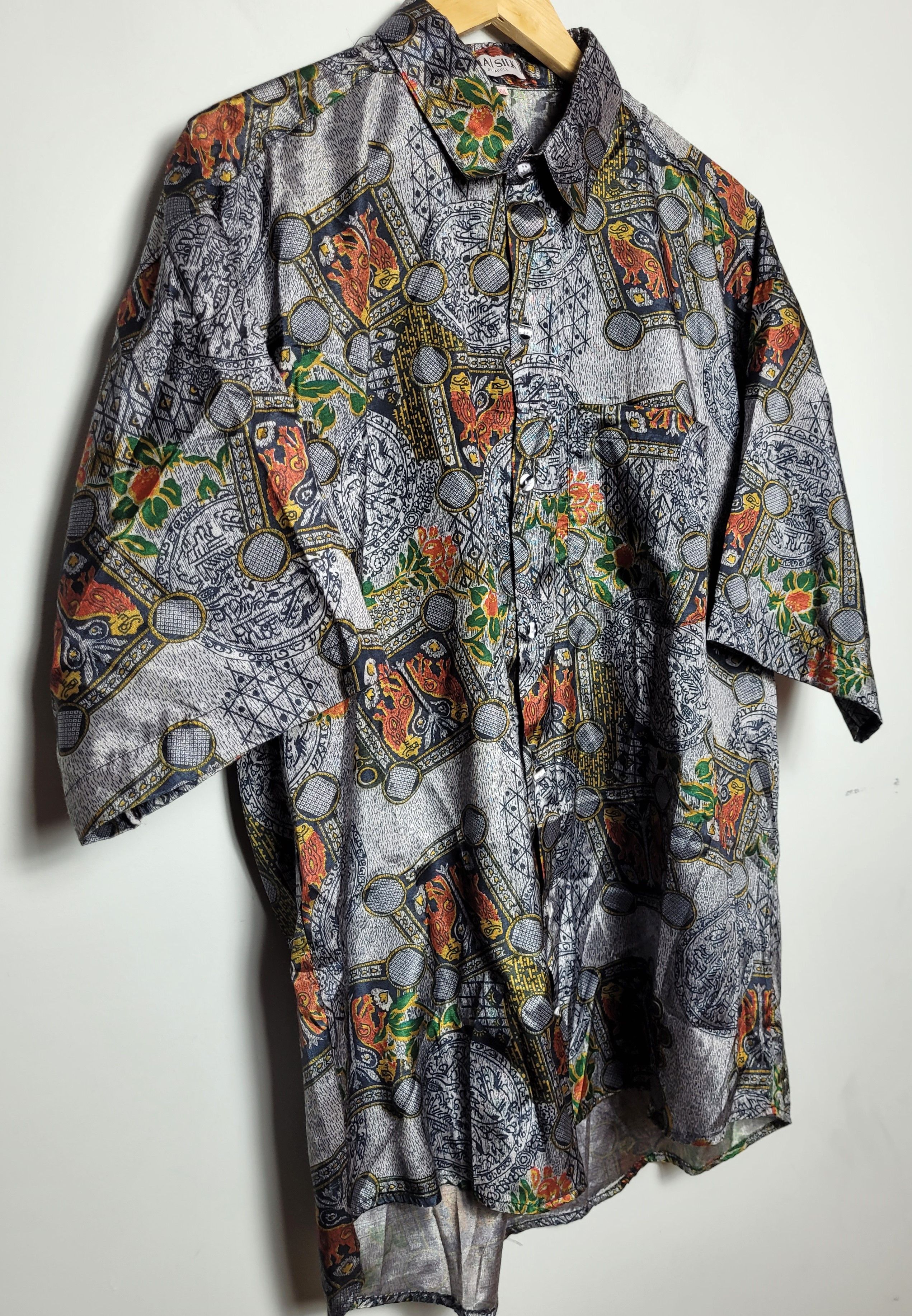 Vintage vintage hawaiian abstract shirt Size US XL / EU 56 / 4 - 4 Thumbnail
