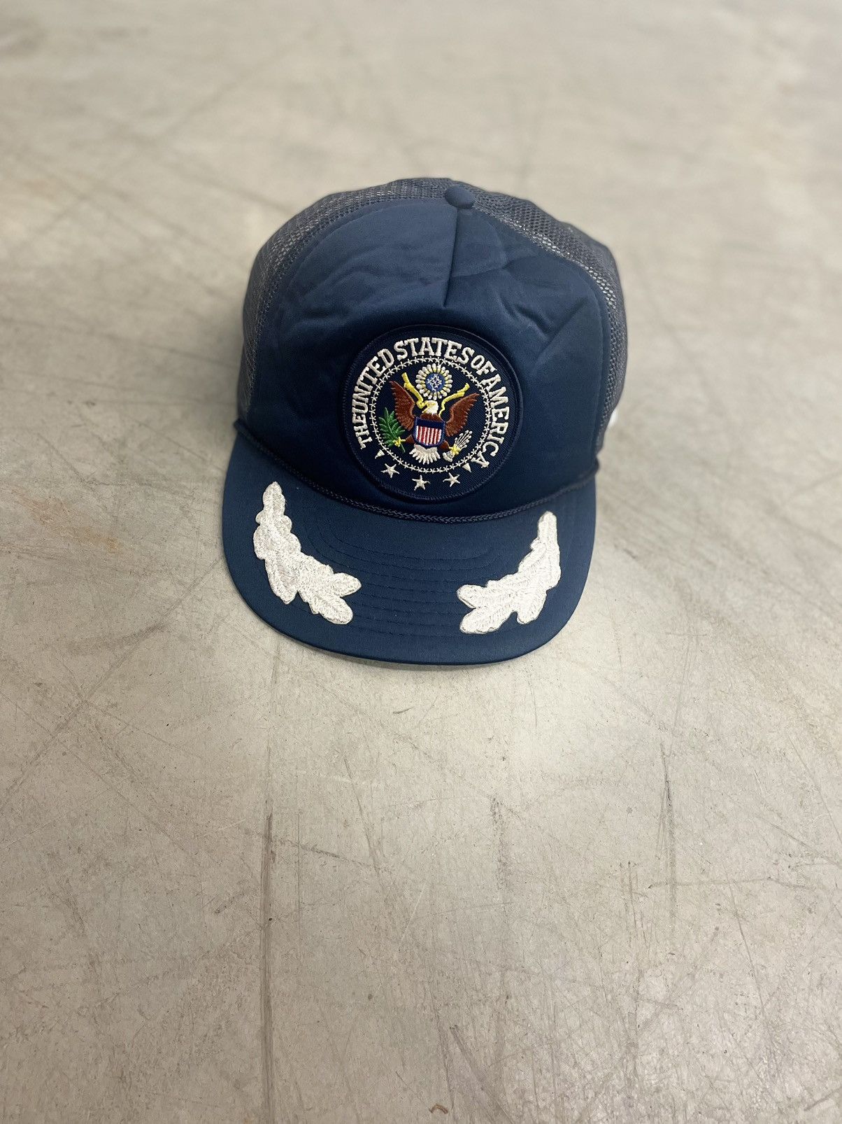 Vintage Vintage USA Snapback Trucker Hat Size ONE SIZE - 2 Thumbnail