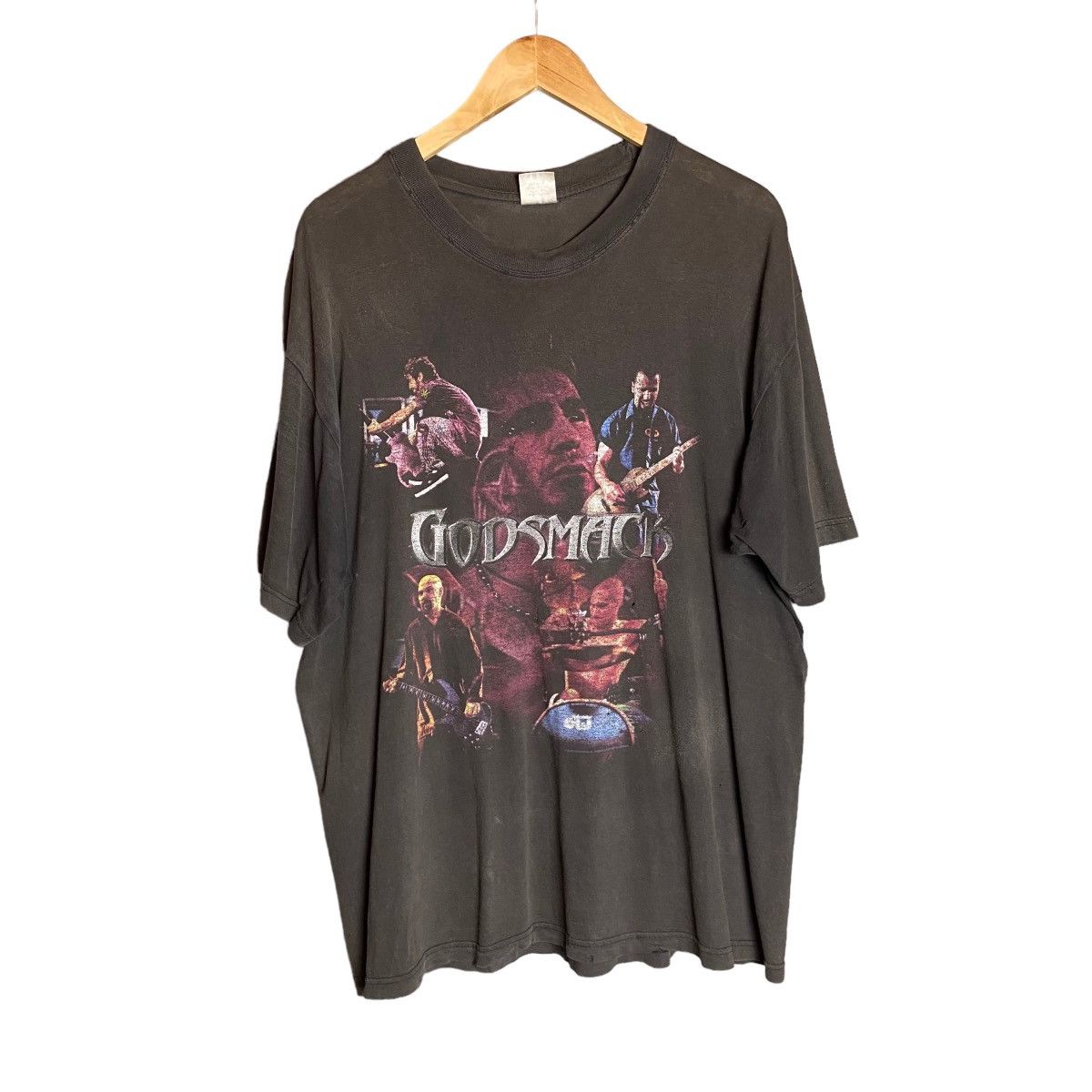 Band Tees Vintage 00s Godsmack Distressed Metal Tour Band Tee Size US XL / EU 56 / 4 - 1 Thumbnail