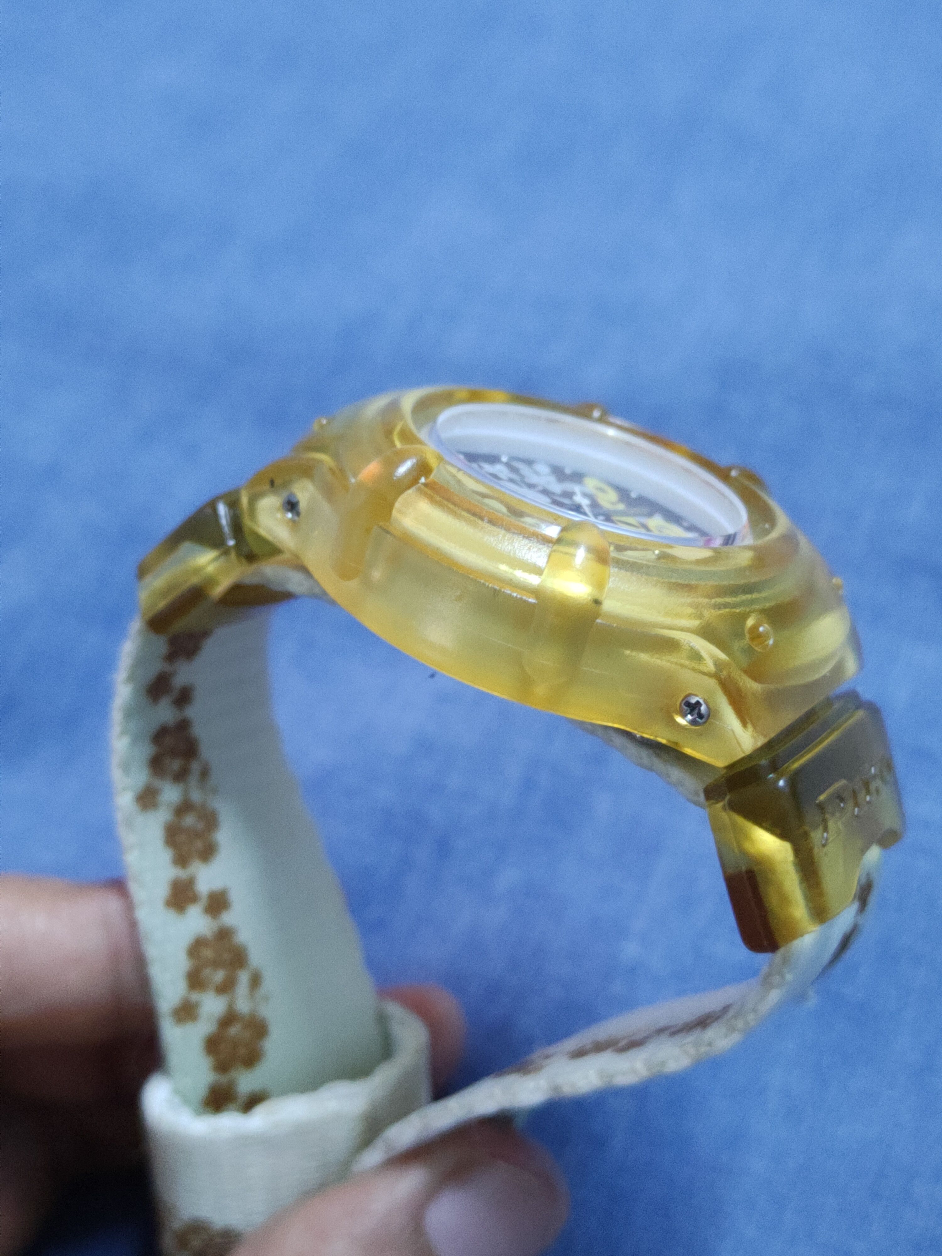 Vintage Piko-Flower Analog Yellow/White surf watch #J053S Size ONE SIZE - 4 Thumbnail