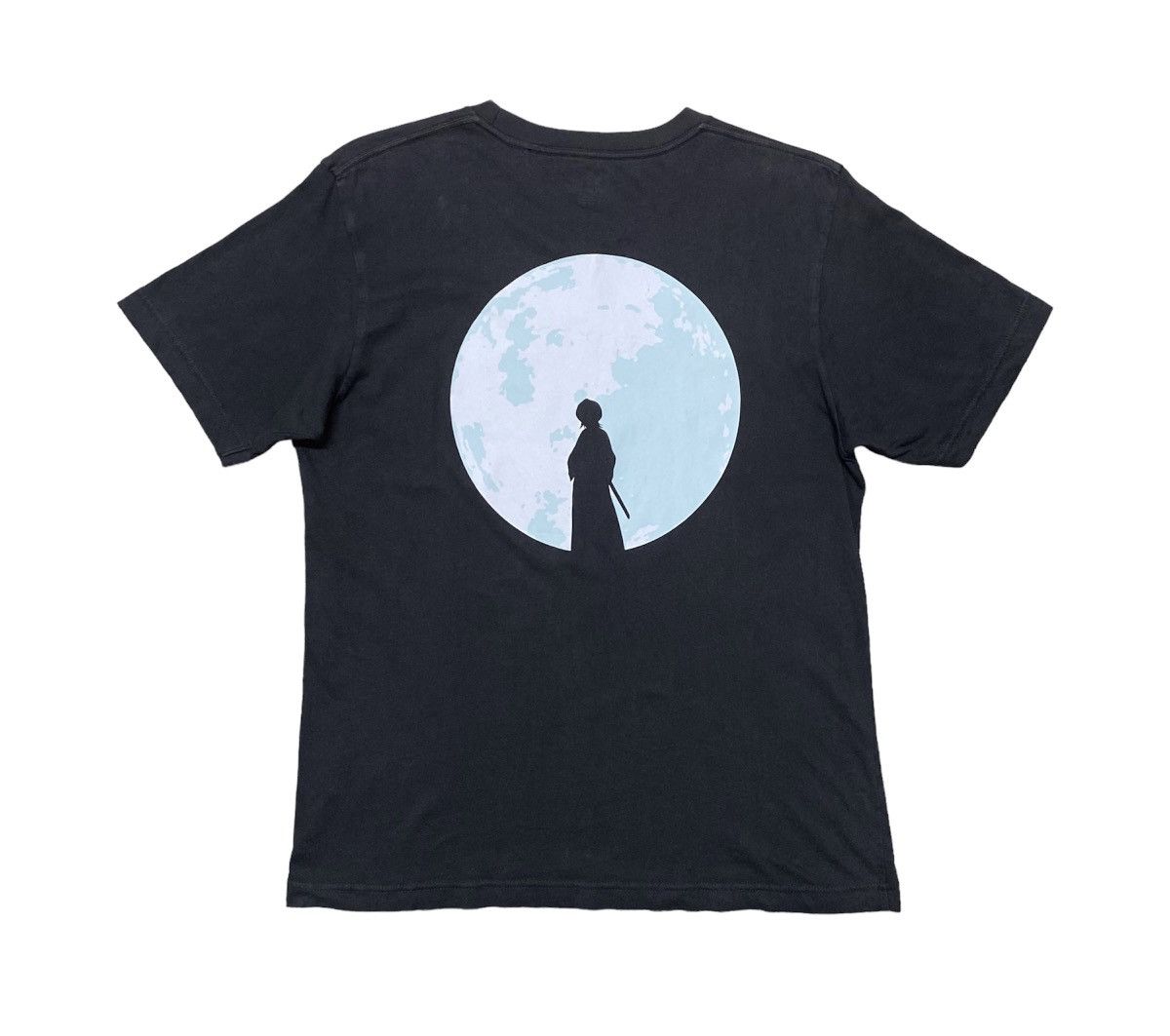 Anime × Bleach × Japanese Brand RARE! BLEACH RUKIA KARAKURA TOWN 1st APPEAR ANIME T SHIRT Size US M / EU 48-50 / 2 - 1 Thumbnail