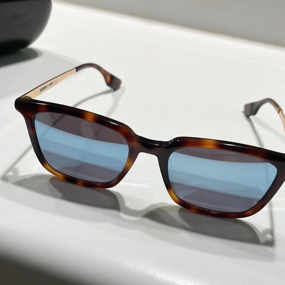McQ by Alexander McQueen 51mm Square Core Sunglass  display picture 2