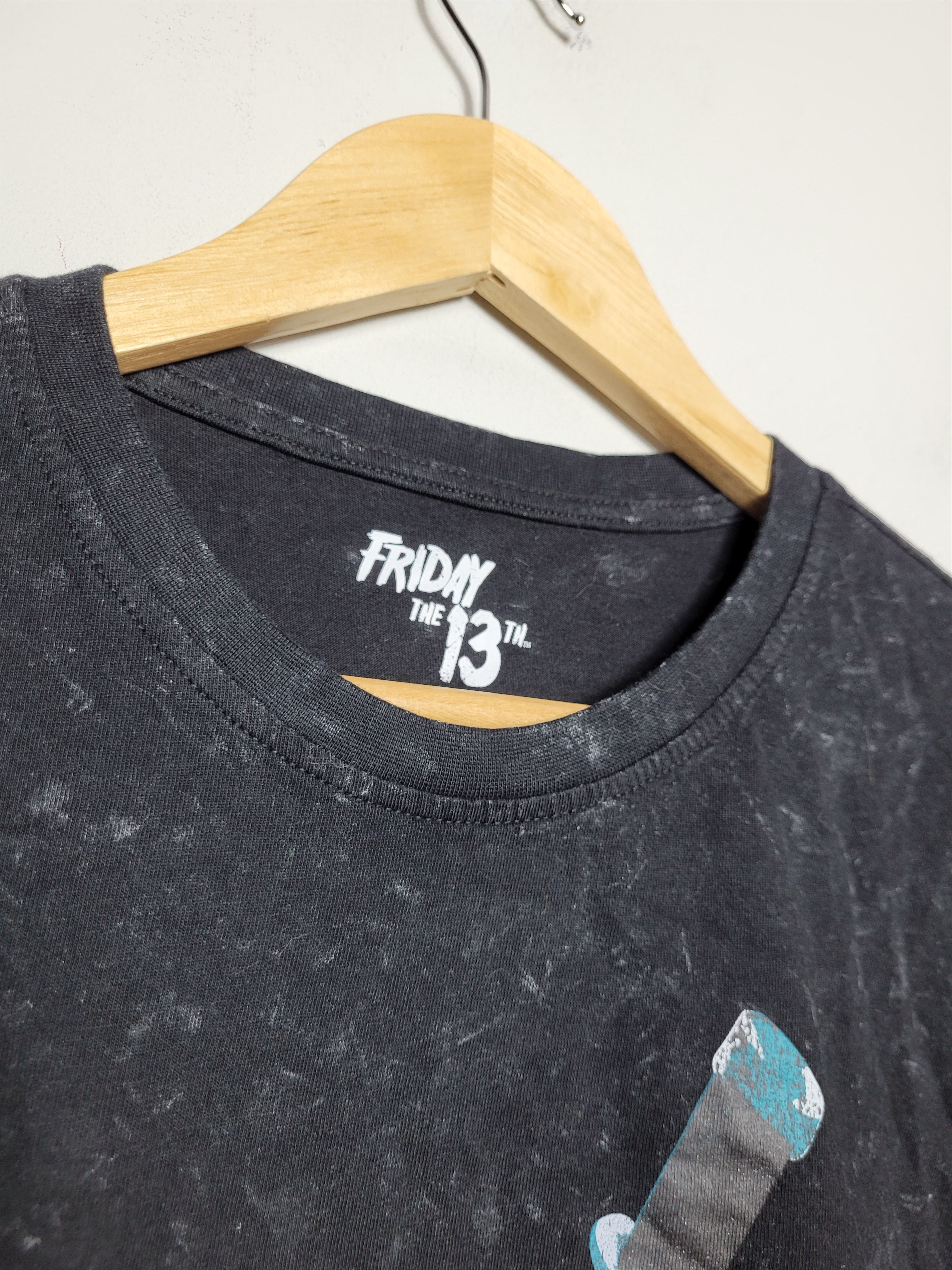 Vintage Friday 13th tee Size US M / EU 48-50 / 2 - 5 Thumbnail