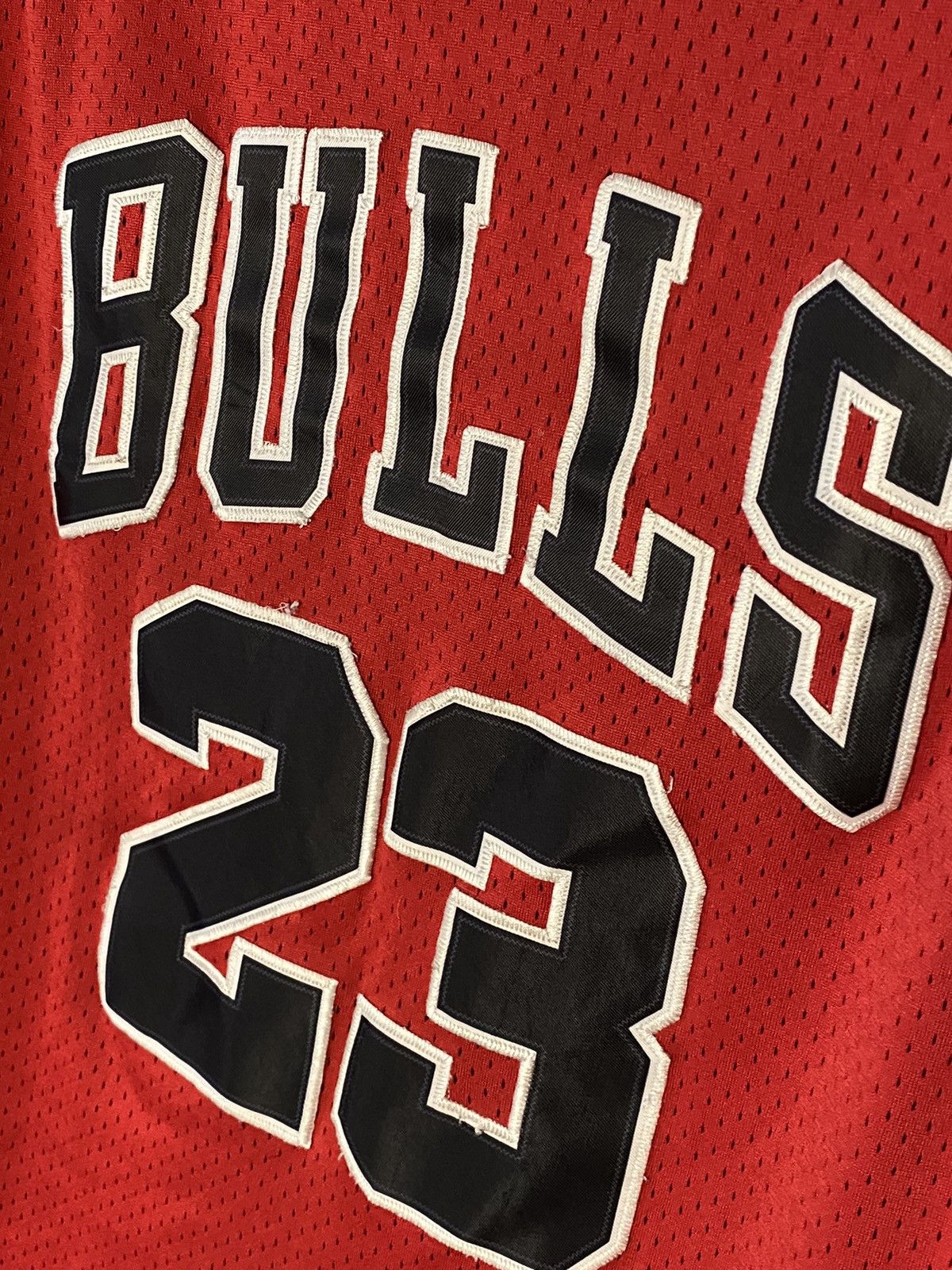 NBA × Nike Vintage Nike Chicago Bulls NBA # 23 Jordan Red Size US XXL / EU 58 / 5 - 7 Thumbnail