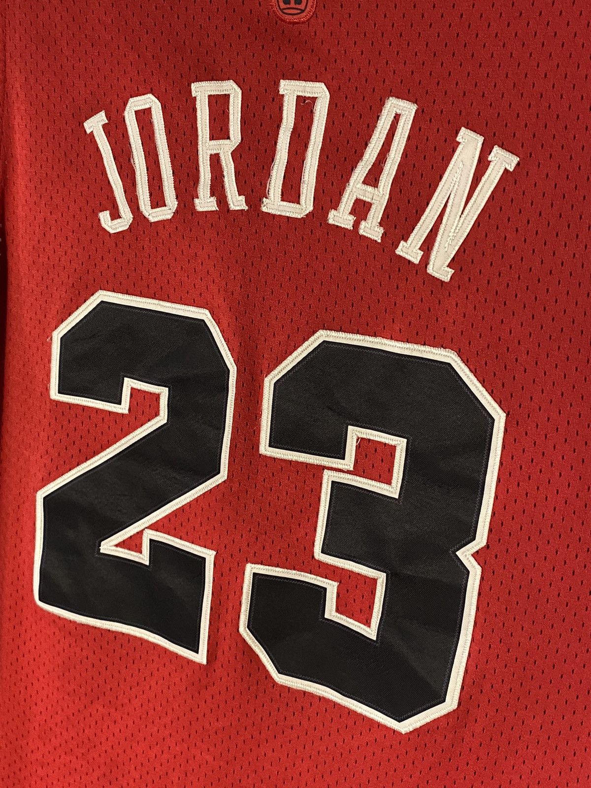 NBA × Nike Vintage Nike Chicago Bulls NBA # 23 Jordan Red Size US XXL / EU 58 / 5 - 5 Thumbnail