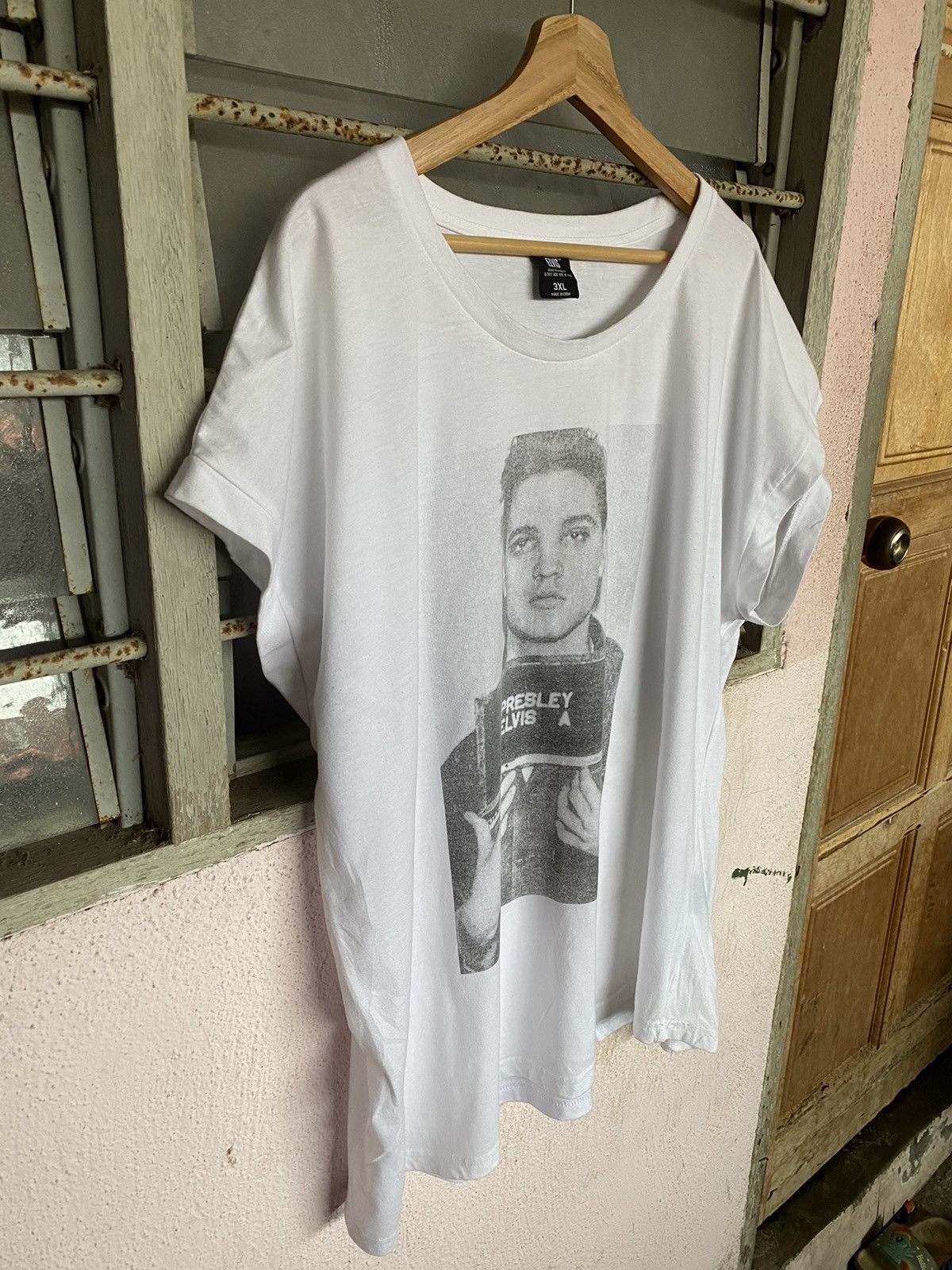Band Tees Elvis Presley Portrait Tank Top Sleeveless Size US XXL / EU 58 / 5 - 3 Thumbnail