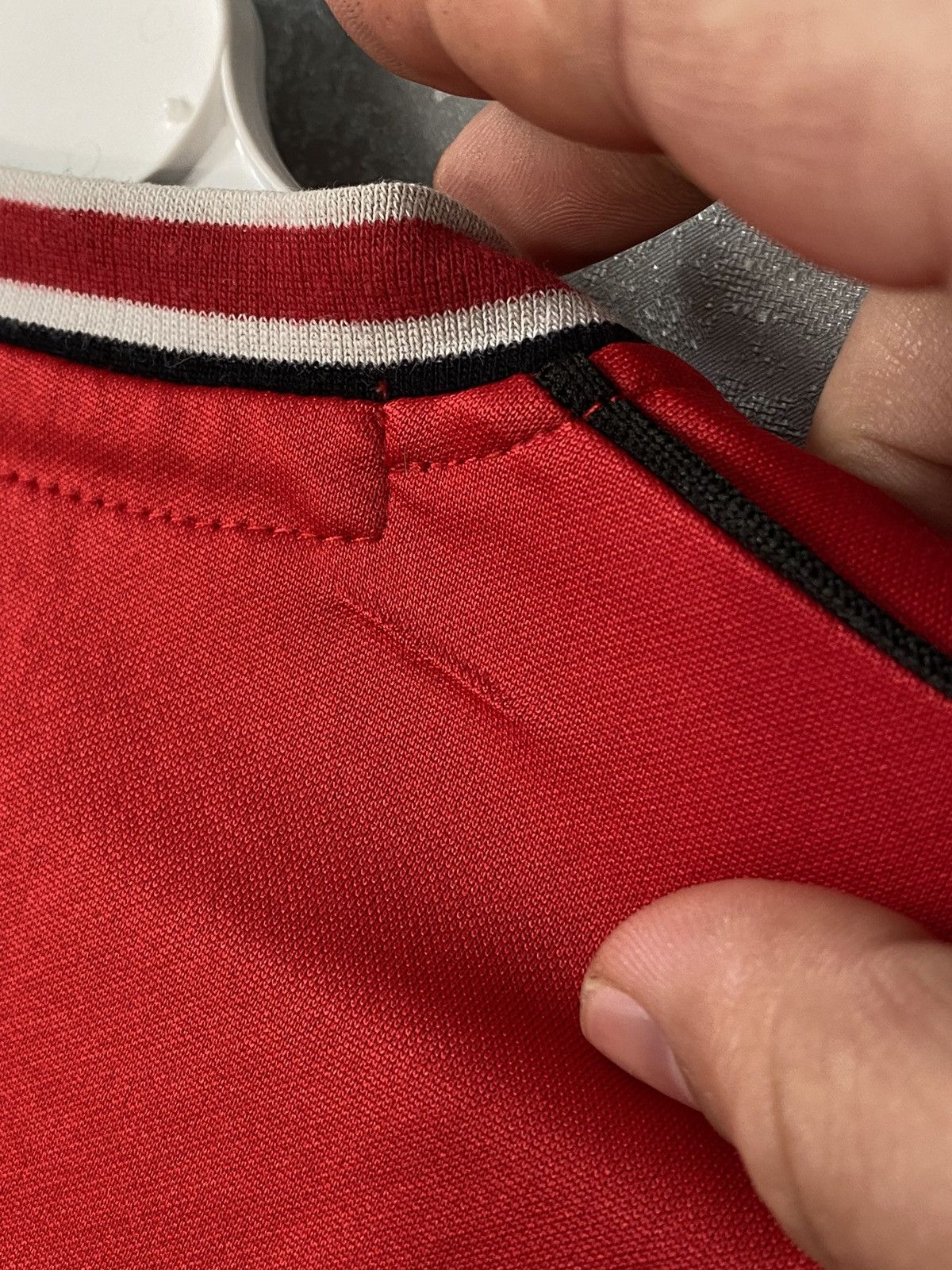 Vintage Vintage Manchester United Soccer Jersey Sharp Score Draw Size US L / EU 52-54 / 3 - 6 Thumbnail