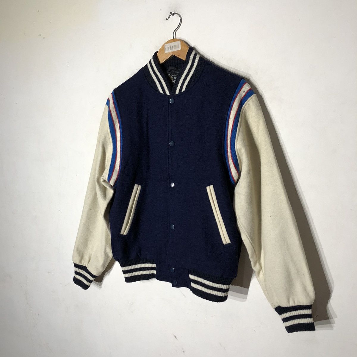 Japanese Brand WORLD JUMP VARSITY JACKET Size US M / EU 48-50 / 2 - 2 Thumbnail
