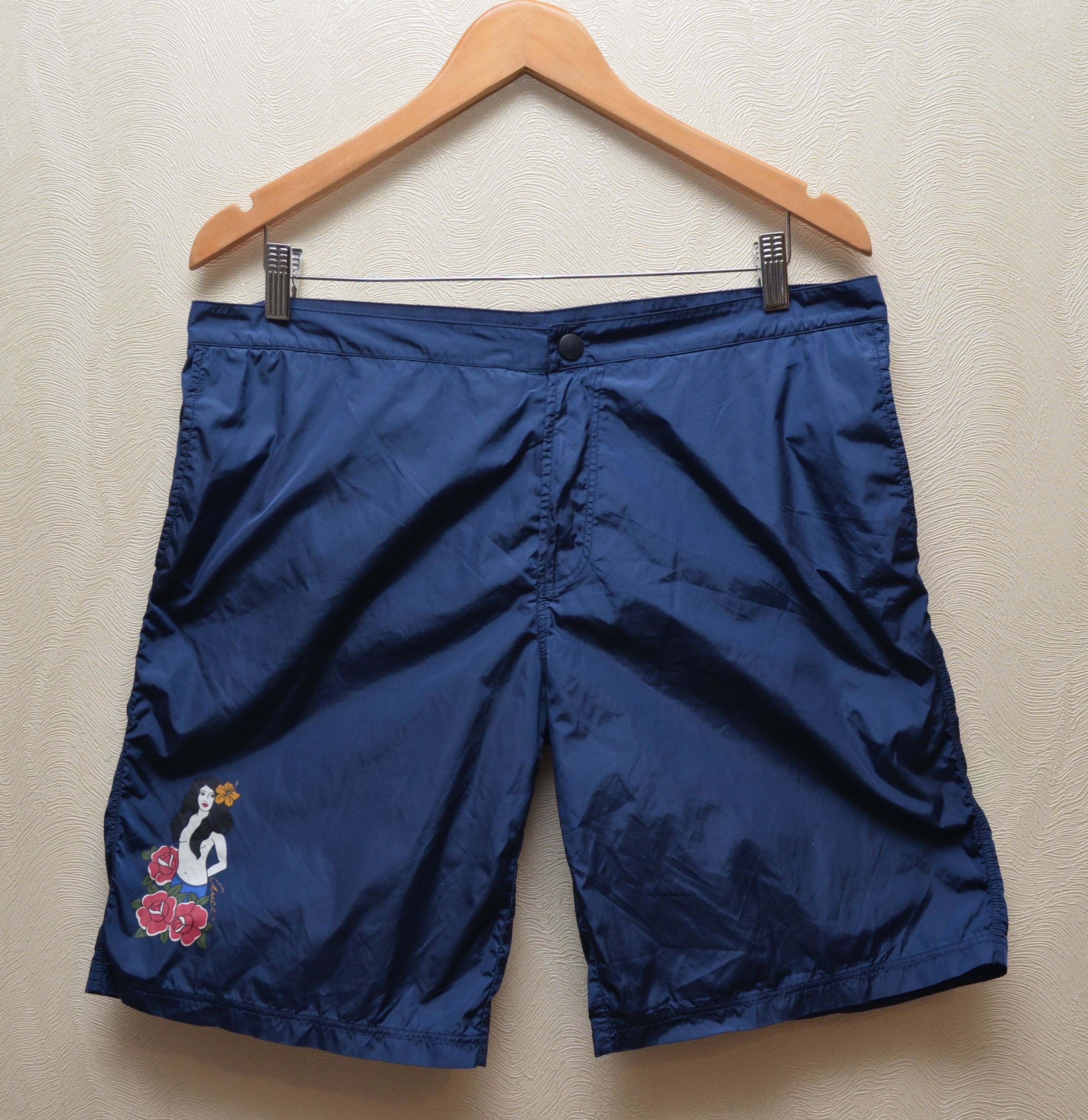 Image of Vintage Gucci Nylon Swim Shorts Navy Size L, Men's