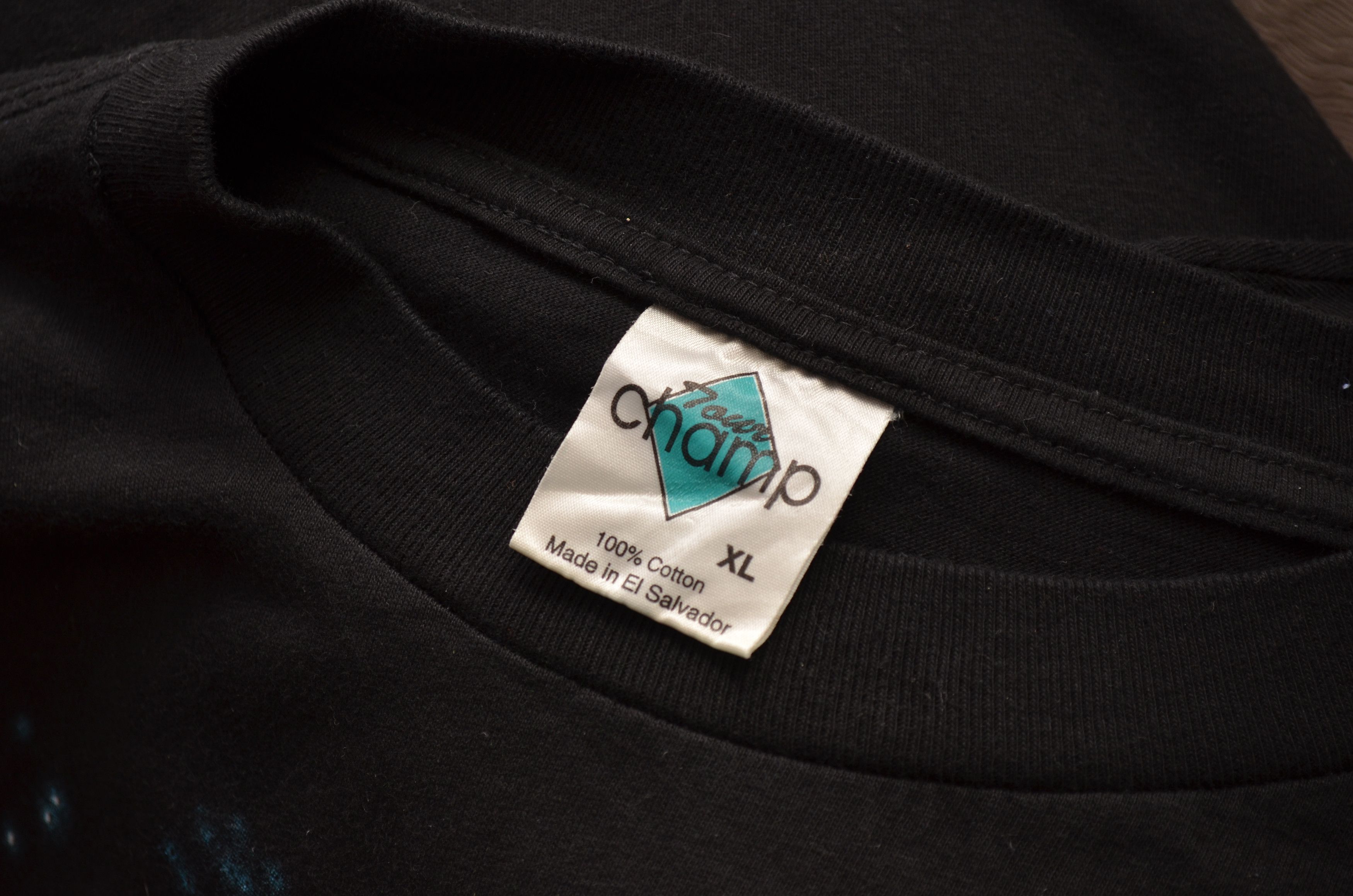 Vintage VINTAGE 1995 Star Trek Voyager T Shirt 90s y2k RARE Size US XL / EU 56 / 4 - 5 Thumbnail