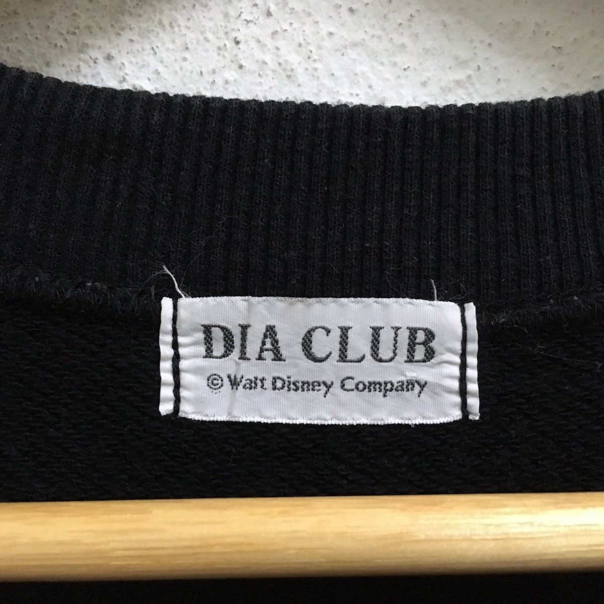 Cartoon Network × Disney VINTAGE 101 DALMATIANS CARTOON DISNEY LONG SLEEVE JUMPER Size US M / EU 48-50 / 2 - 3 Thumbnail