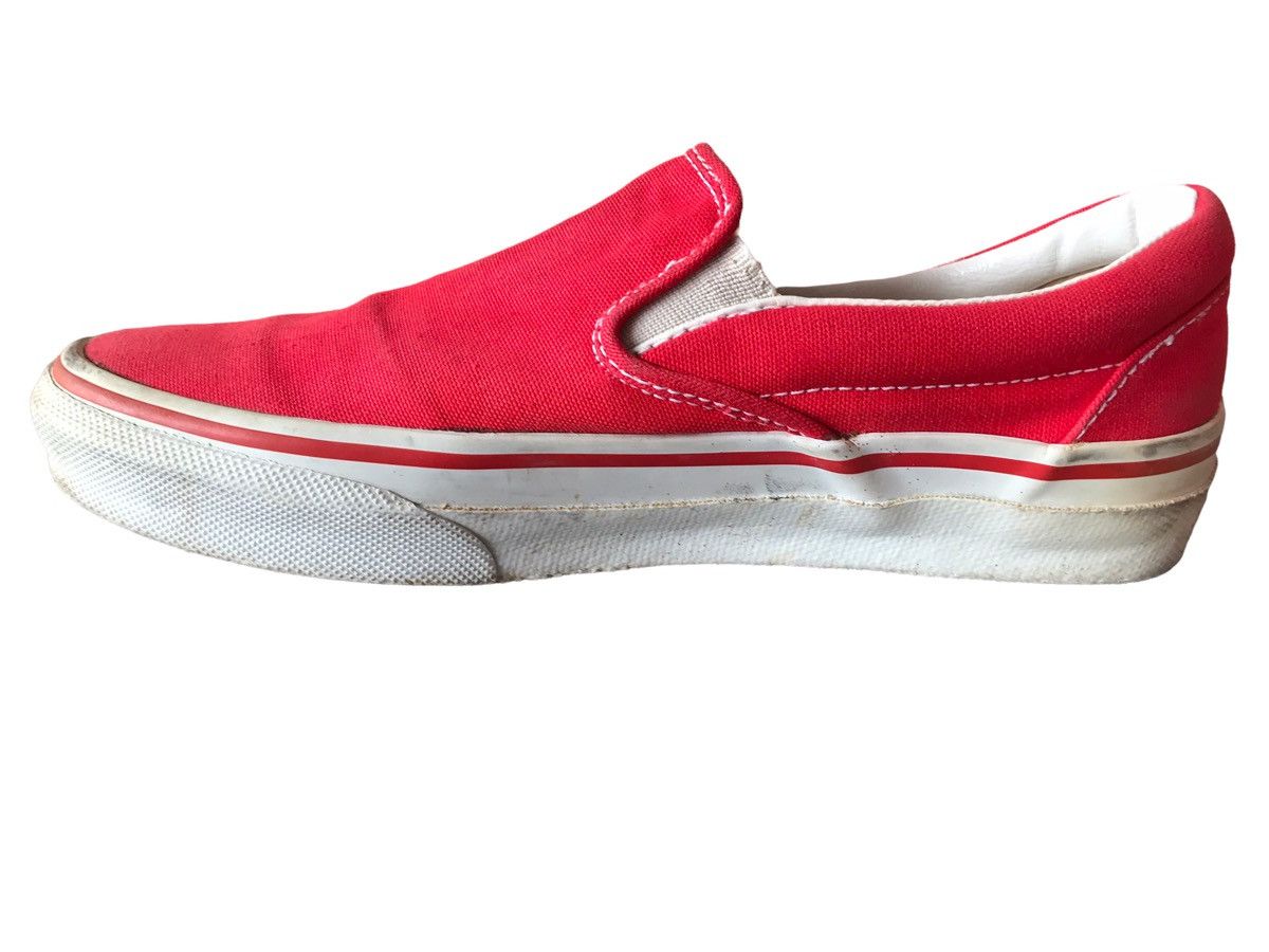 Vans Vans Canvas Red Slip-on Sneakers Size US 7.5 / EU 40-41 - 2 Thumbnail