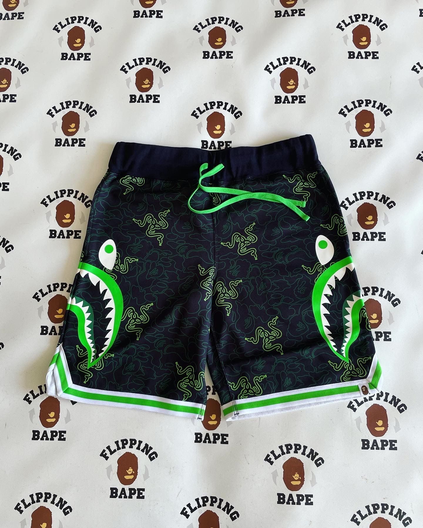 Pre-owned Bape X Razer Neon Camo Basketball Sweat Shorts In Black Green