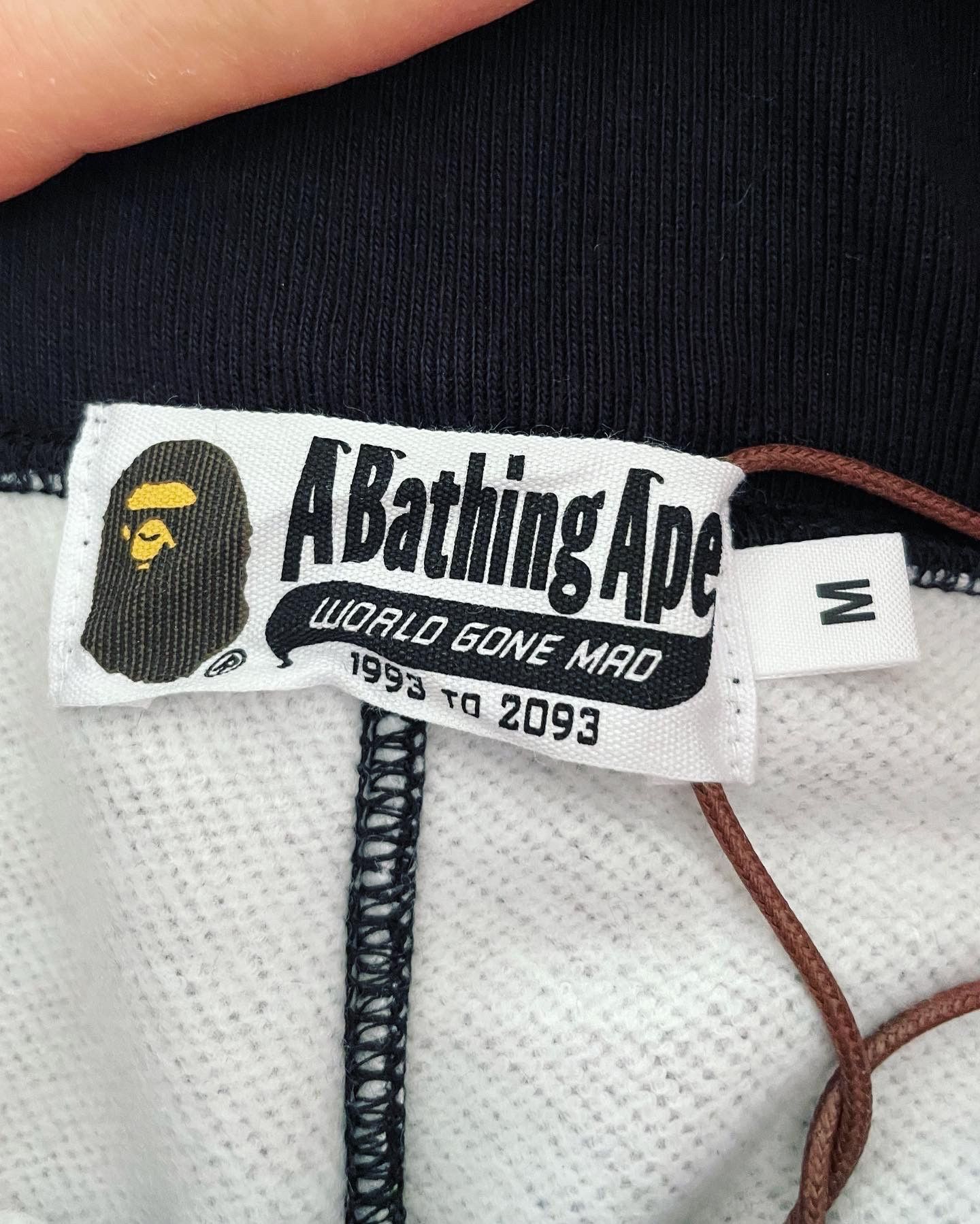 Bape BAPE X RAZER NEON CAMO BASKETBALL SWEAT SHORTS Size US 32 / EU 48 - 6 Thumbnail