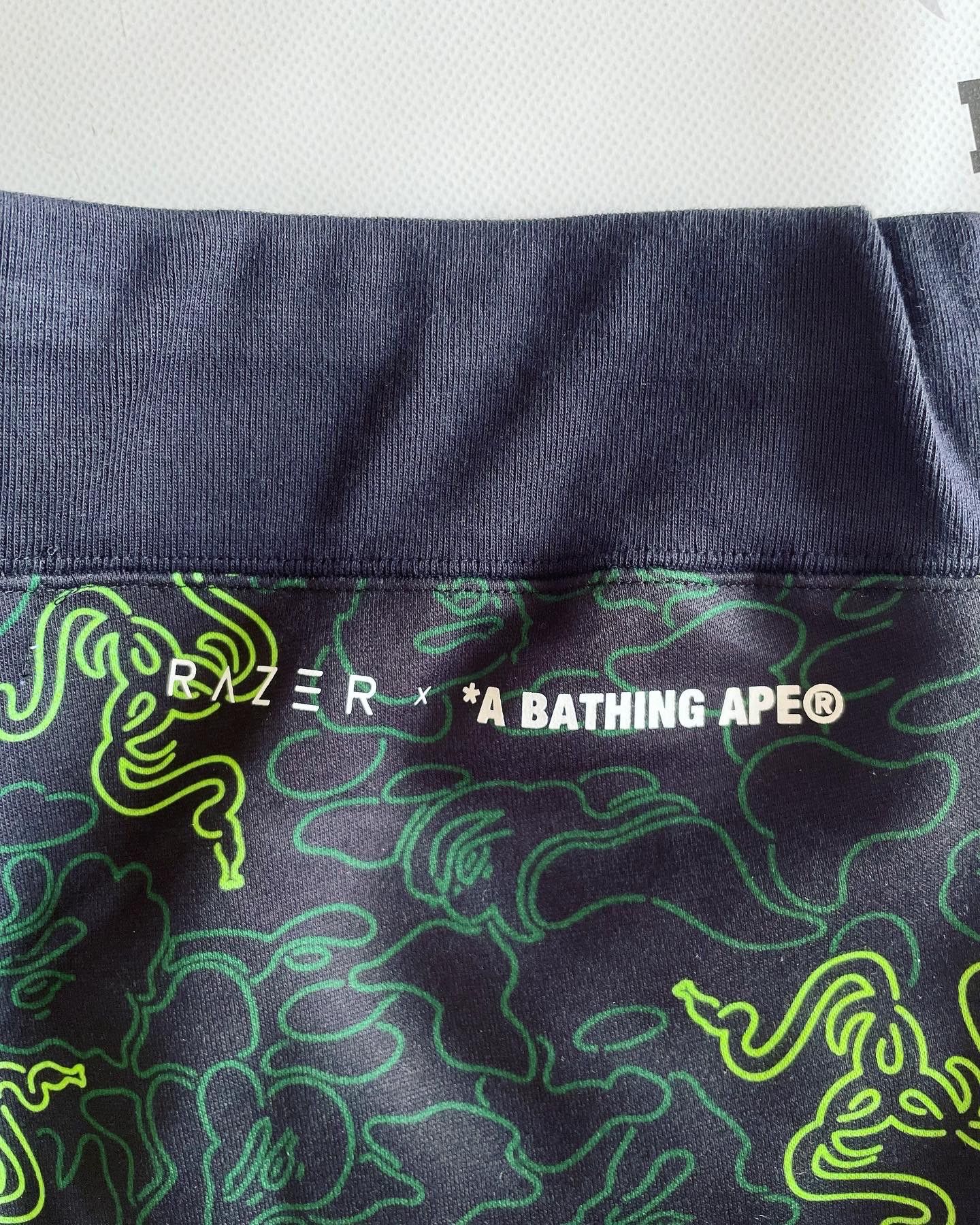 Bape BAPE X RAZER NEON CAMO BASKETBALL SWEAT SHORTS Size US 32 / EU 48 - 5 Thumbnail