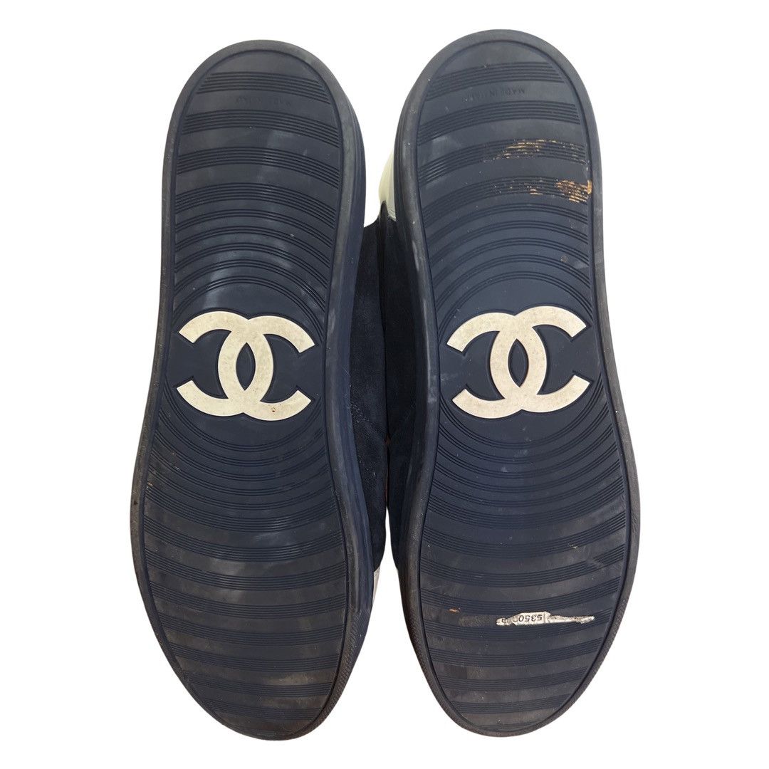 Chanel CHANEL HIGHTOP SNEAKERS Size US 12 / EU 45 - 7 Thumbnail