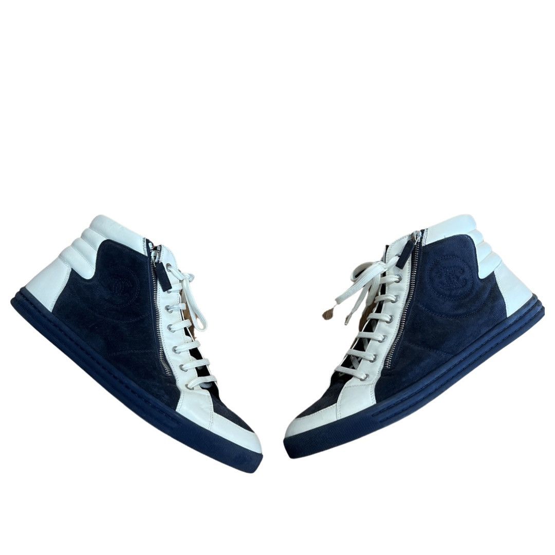 Chanel CHANEL HIGHTOP SNEAKERS Size US 12 / EU 45 - 2 Thumbnail