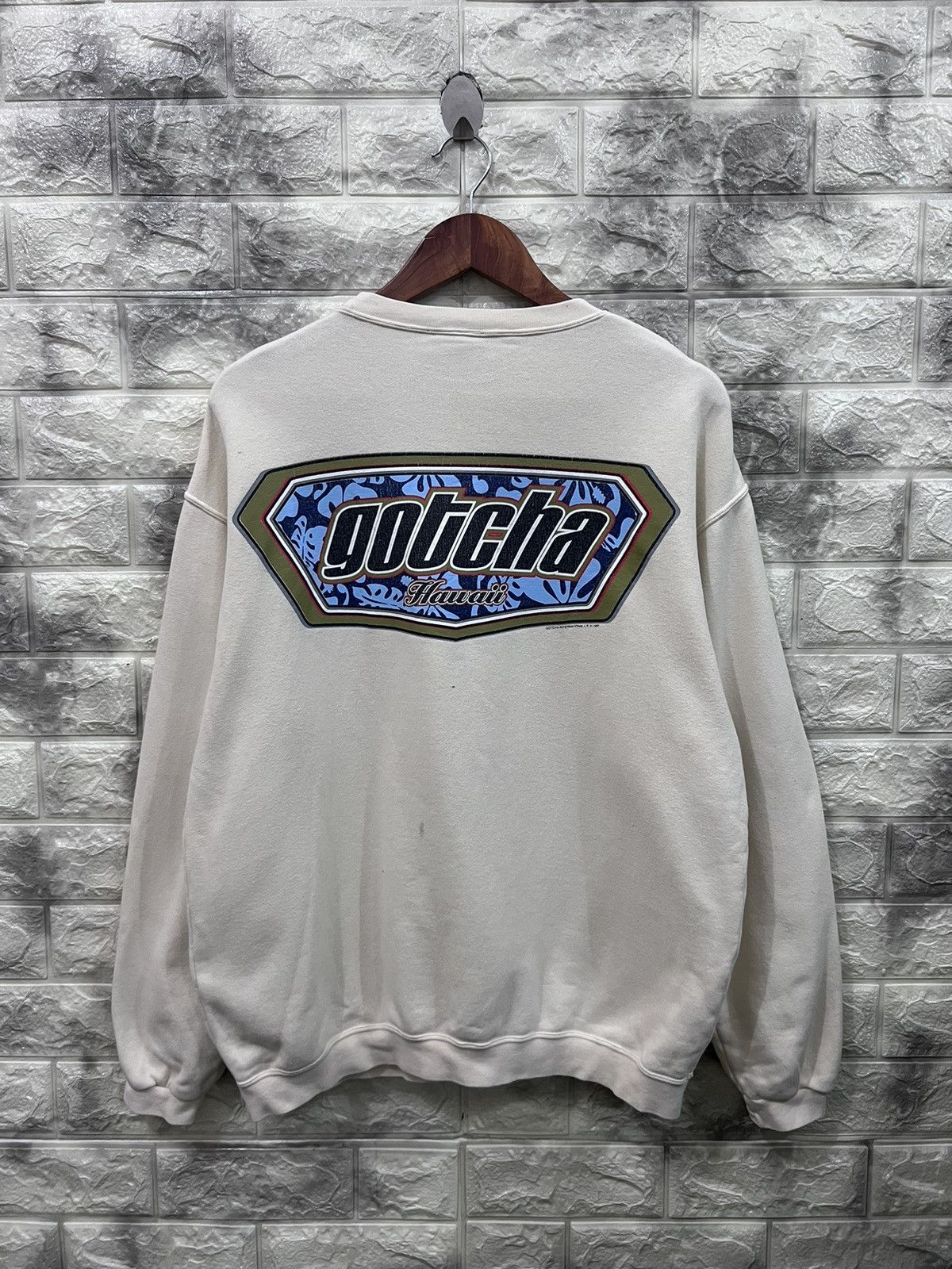 image of Vintage 90’S Gotcha Hawaii Sweater in Cream, Men's (Size Medium)