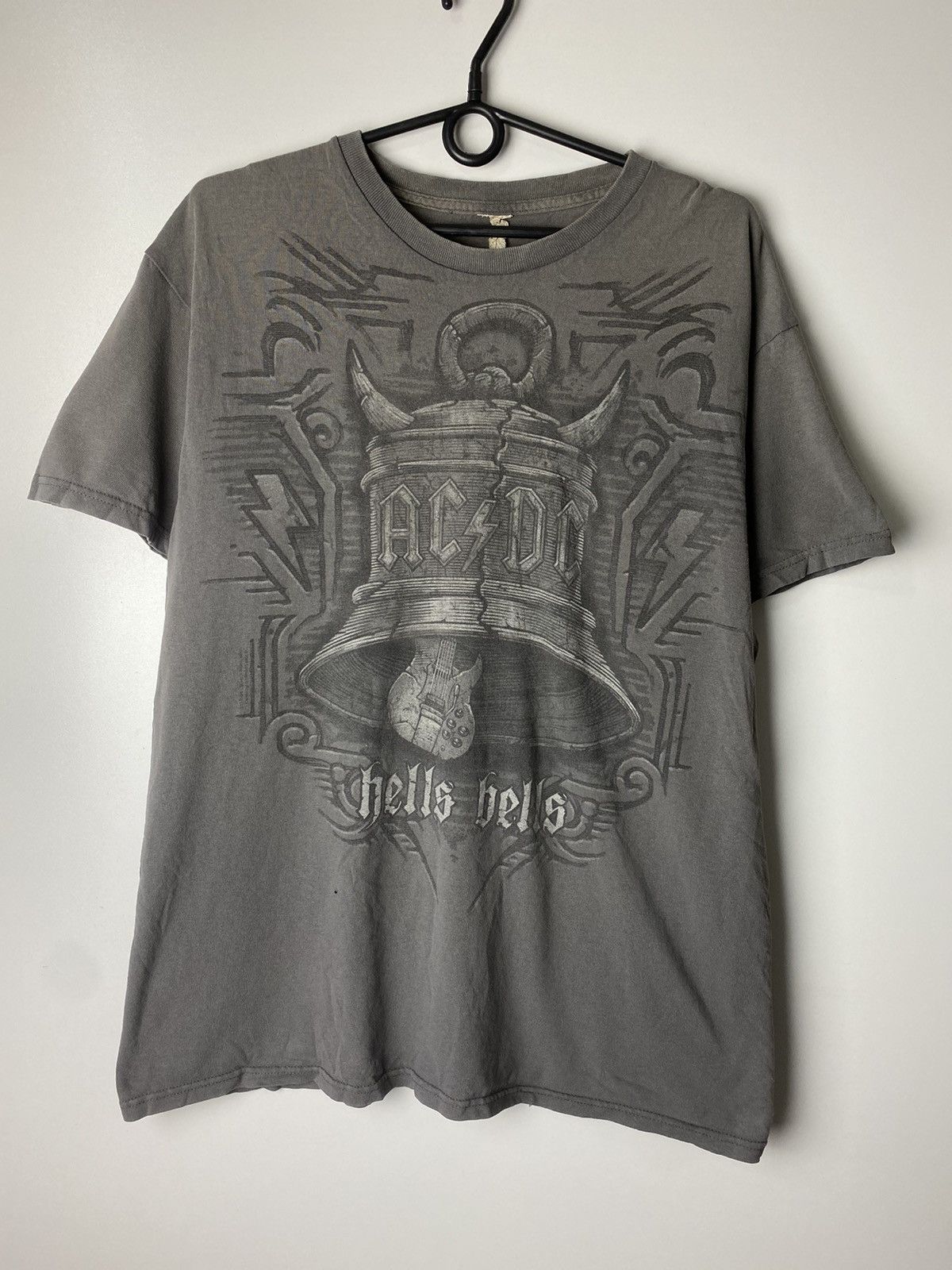 Vintage AC/DC vintage t-shirts size L Size US L / EU 52-54 / 3 - 1 Thumbnail