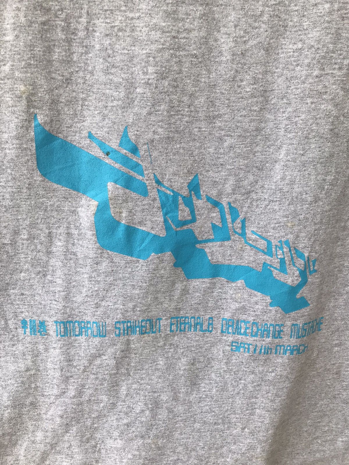 Vintage Vintage 90s Art Tee By Anvil Fabric Made in USA Size US L / EU 52-54 / 3 - 4 Thumbnail