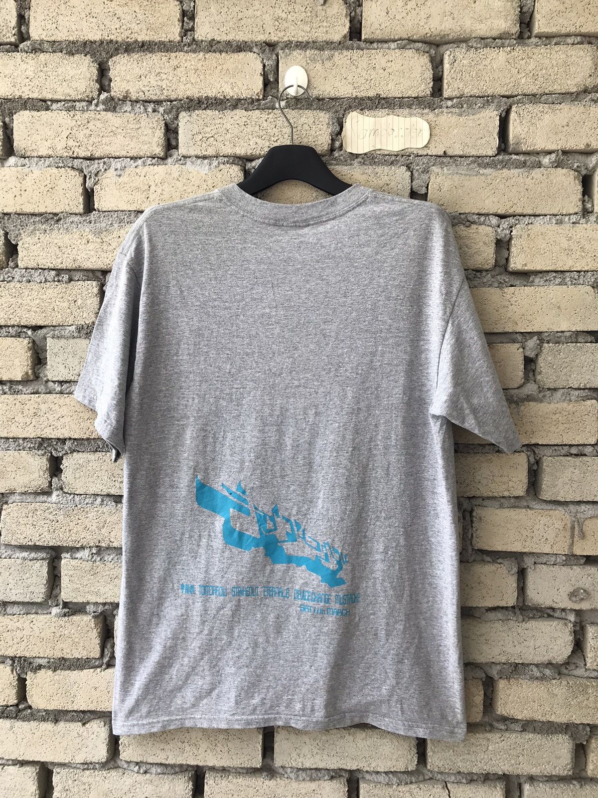 Vintage Vintage 90s Art Tee By Anvil Fabric Made in USA Size US L / EU 52-54 / 3 - 7 Thumbnail