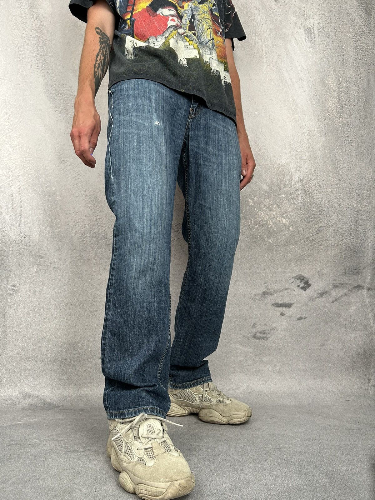 Levi's Levi’s Vintage 752 32x30 Distressed Denim Pants Avant Garde Size US 32 / EU 48 - 1 Thumbnail