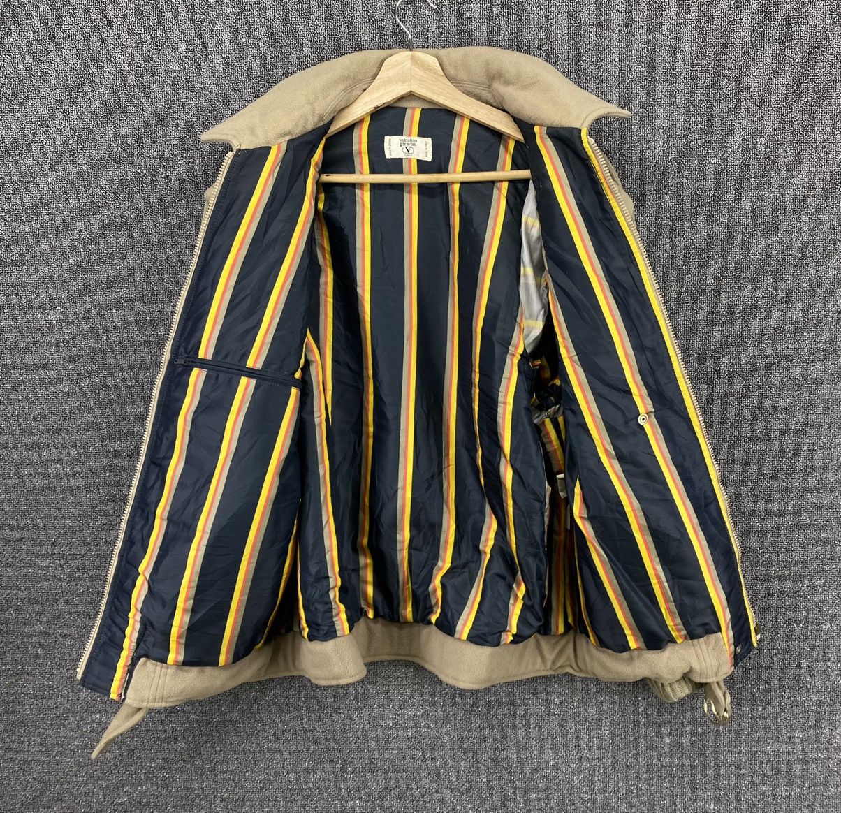 Valentino Vintage Valentino Garavani Coats Jacket Size M / US 6-8 / IT 42-44 - 8 Thumbnail