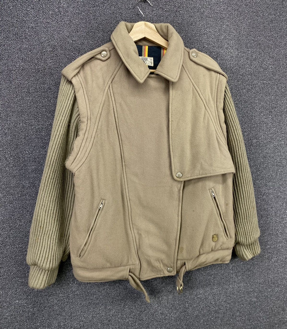 Valentino Vintage Valentino Garavani Coats Jacket Size M / US 6-8 / IT 42-44 - 2 Thumbnail