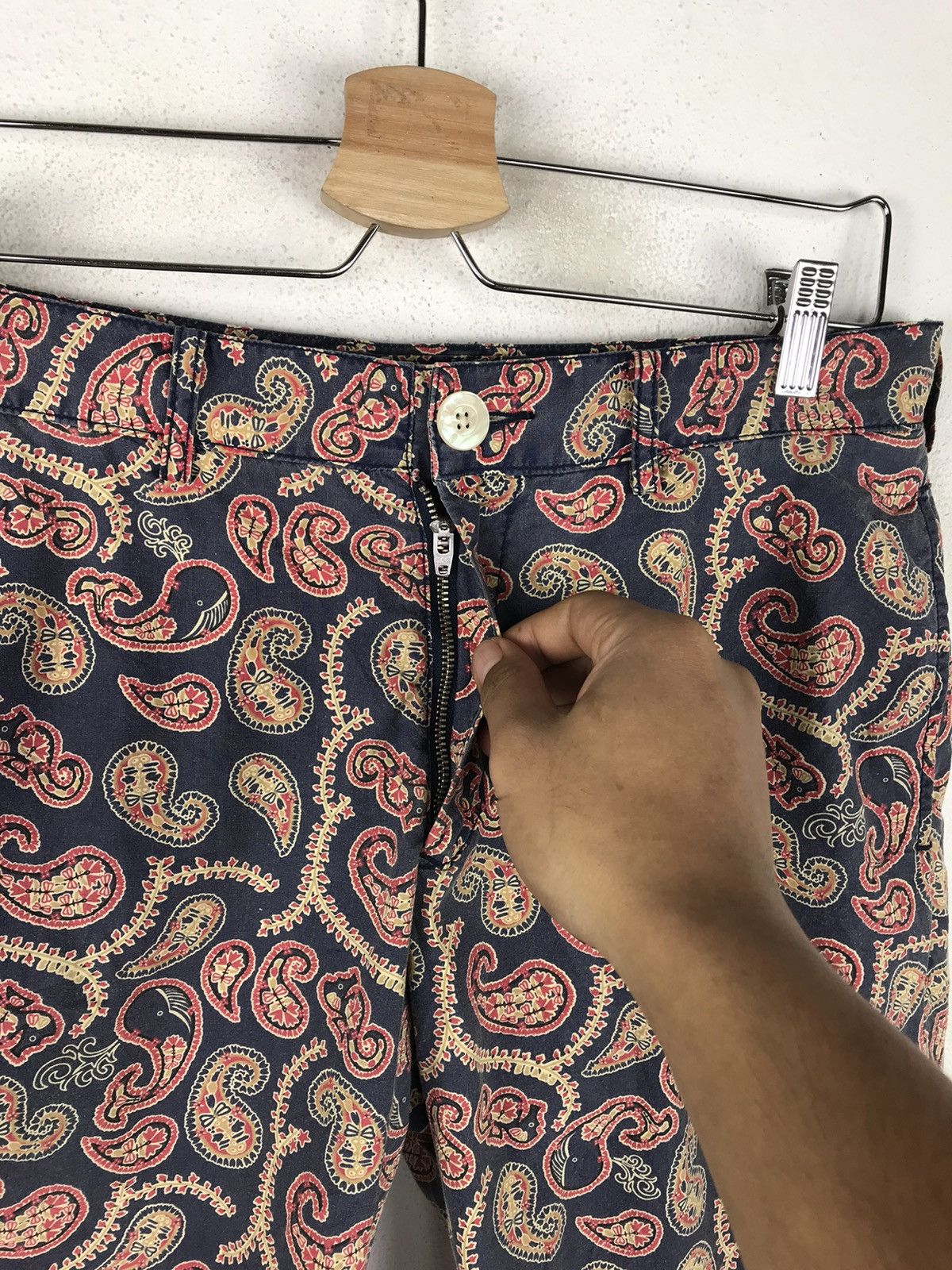 Beams Plus × Japanese Brand BEAMS PAISLEY DESIGN SHORT PANTS Size US 32 / EU 48 - 6 Thumbnail