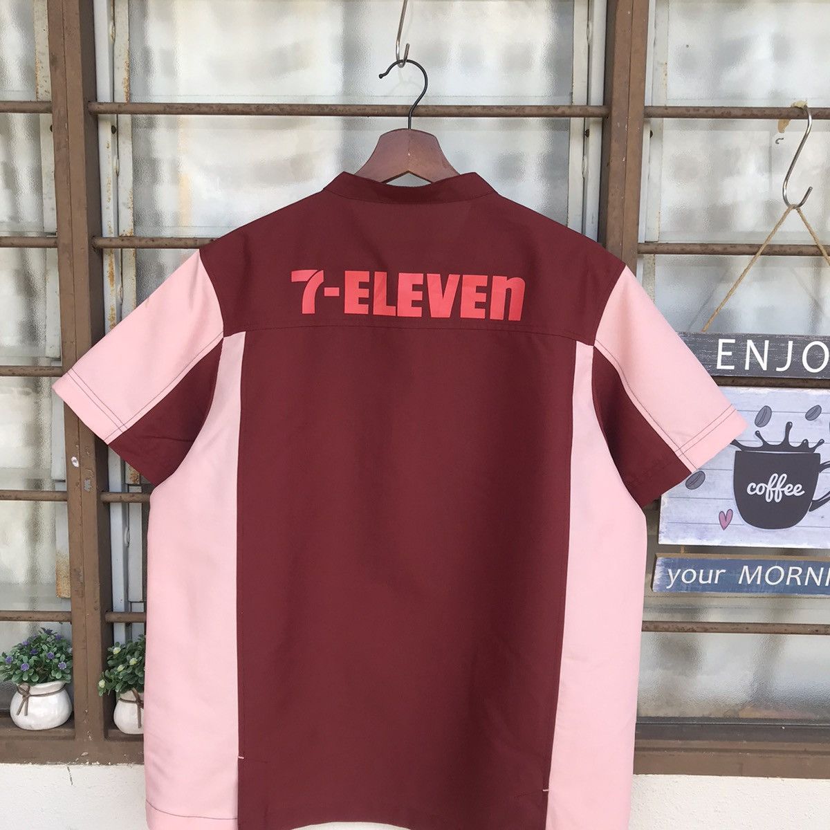 Logo 7 × Vintage Vintage 7 eleven shirt big logo L Baggy Loose Size US L / EU 52-54 / 3 - 4 Thumbnail