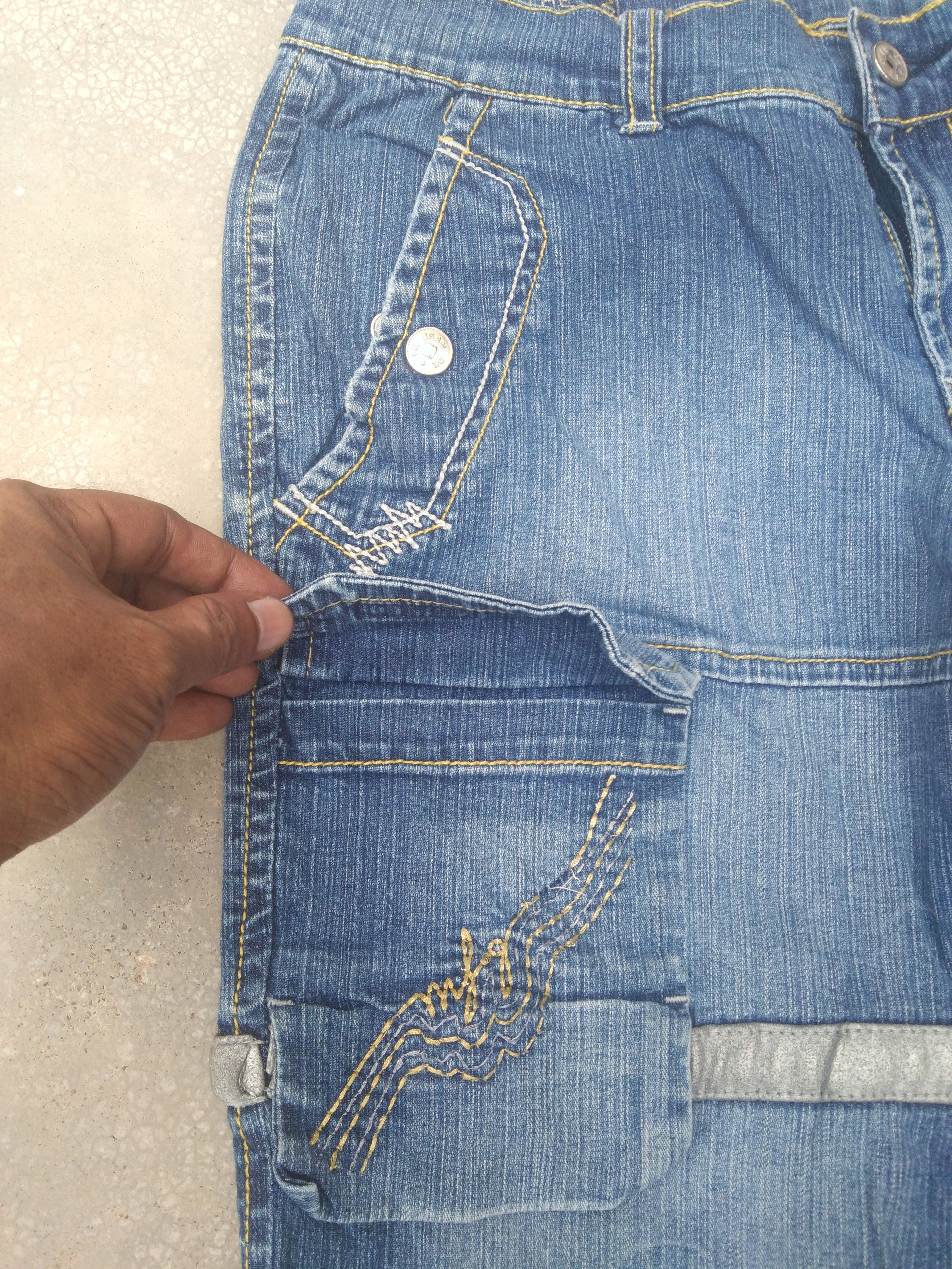 Jean × Marithe + Francois Girbaud Embroidered Marithe Francois Girbaud Jeans 28x31.5 Size US 28 / EU 44 - 7 Thumbnail