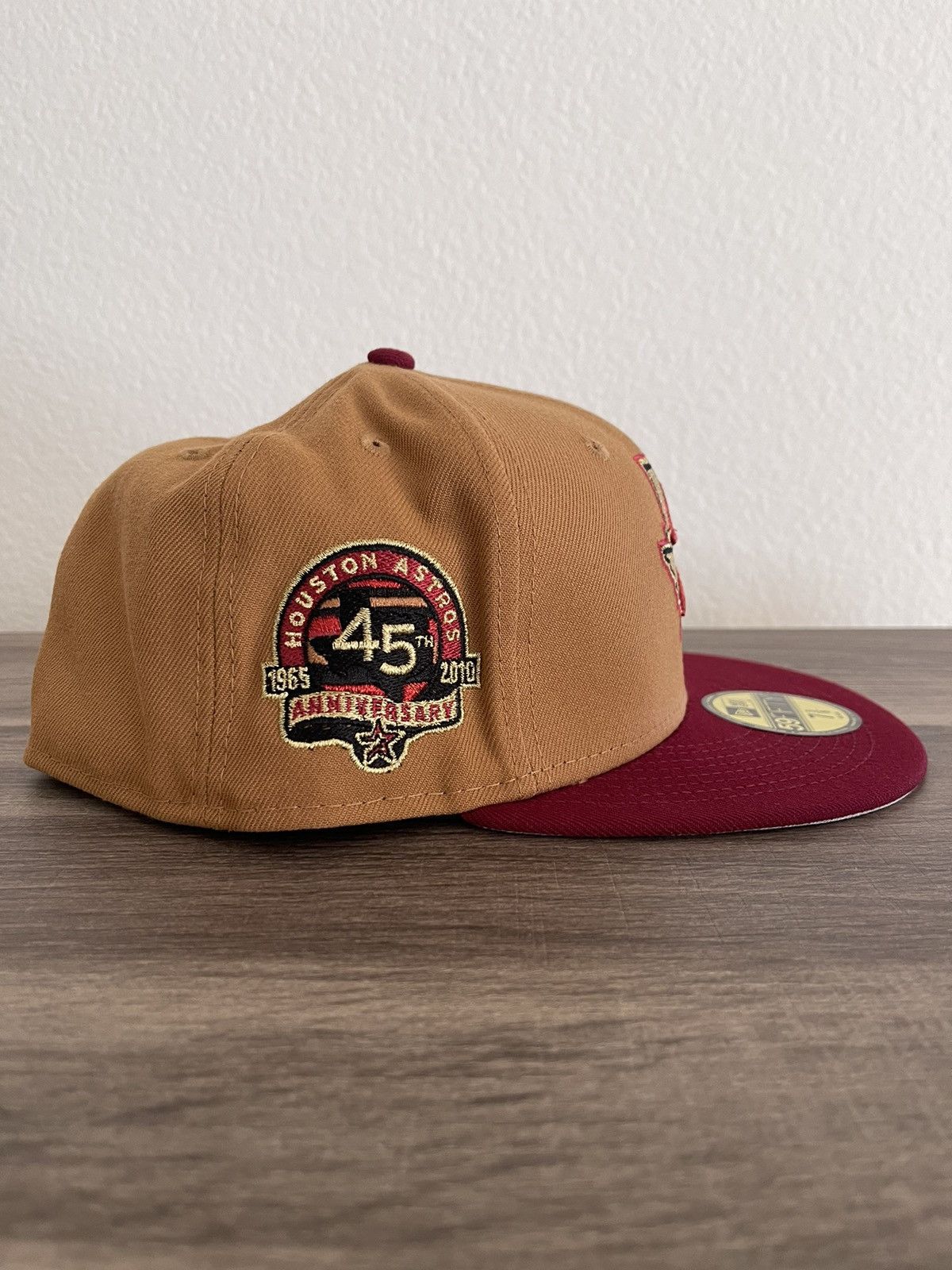 MLB Sneakertown Houston Astros Peanut/Cranberry - Size 7 5/8 Size ONE SIZE - 2 Thumbnail
